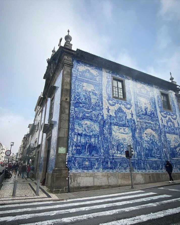 porto chapel of souls.jpg