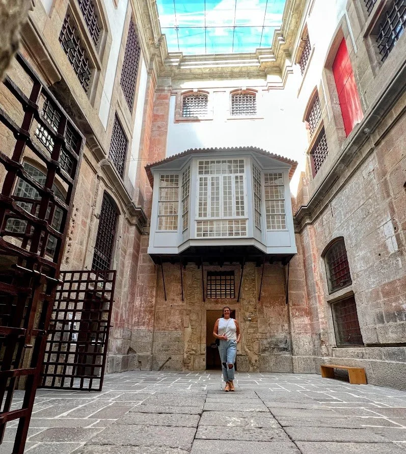 Free things to do in Porto Portugal.jpg