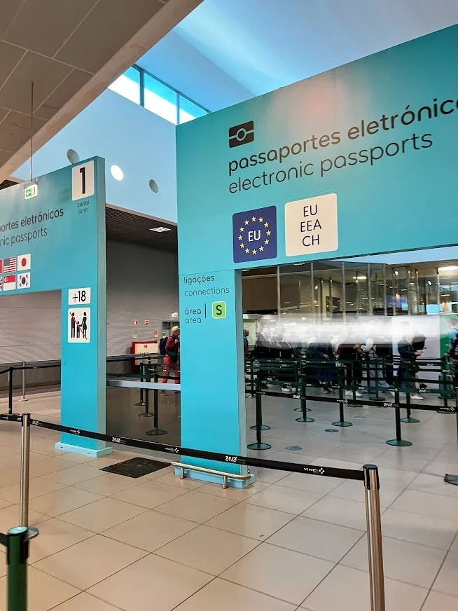 Lisbon airport guide.jpg