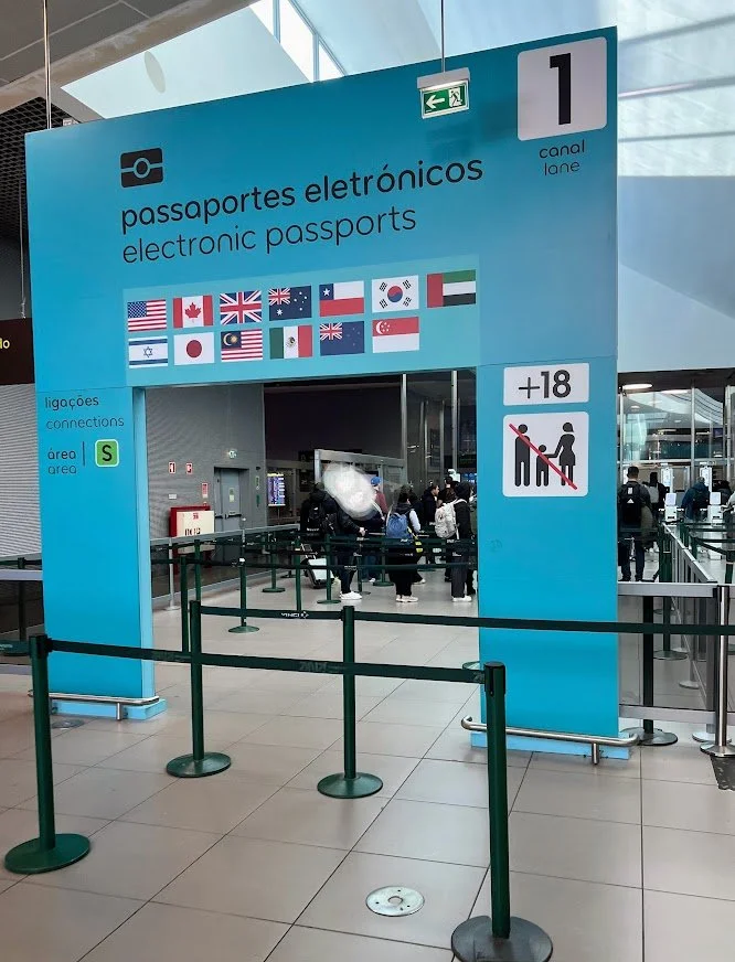 Lisbon airport immigration.jpg
