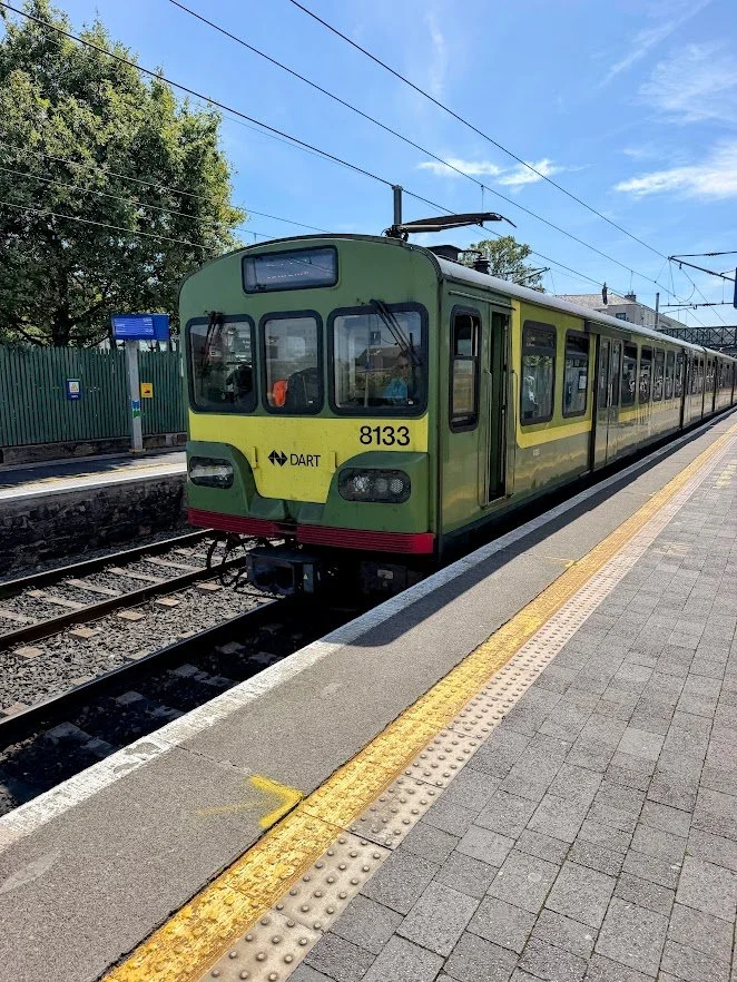 How to get to Howth from Dublin by train