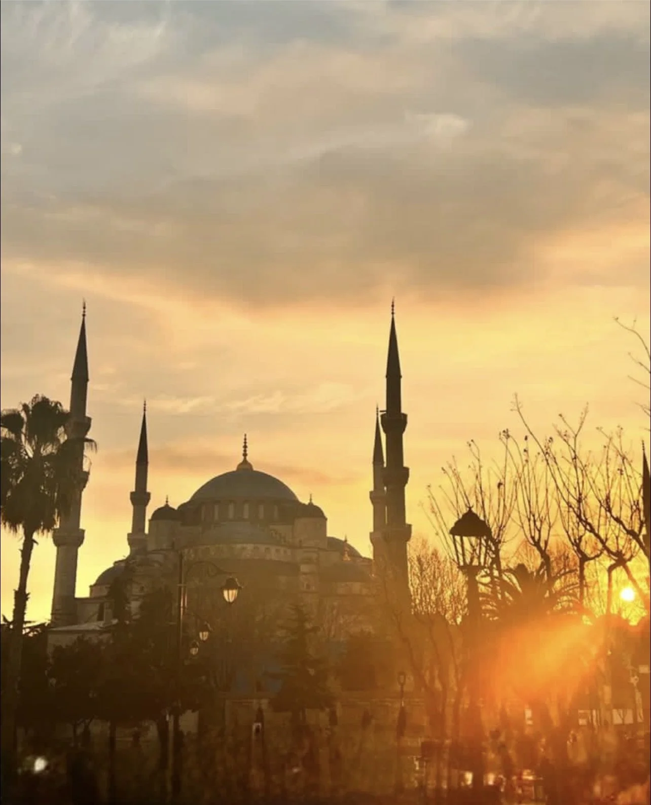 Ec Mosque Visiting Mosques in Turkey: Etiquette, Dress Code & Tips — Queen of The ...