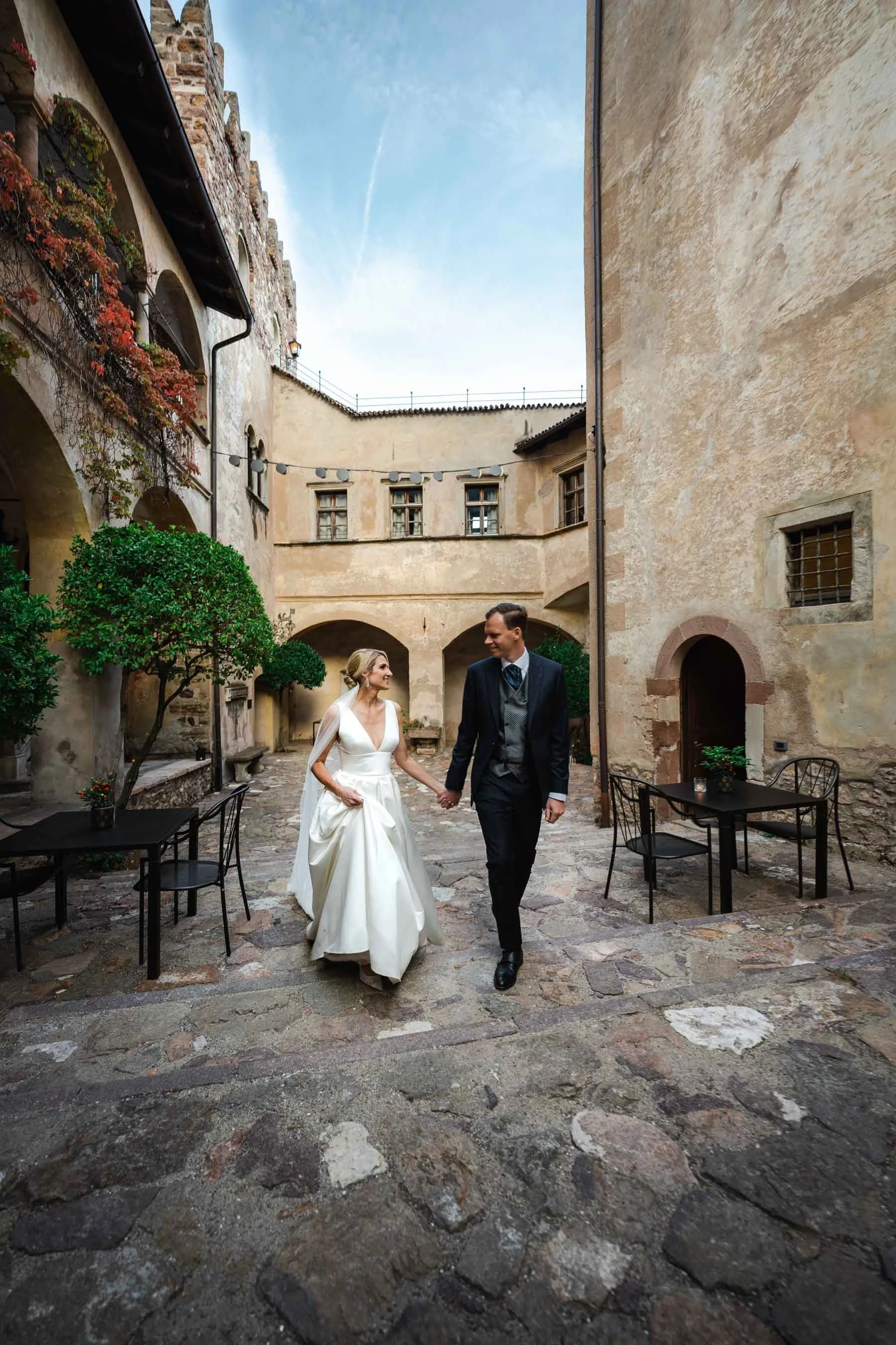 Hochzeit auf Schloss Freudenberg in Südtirol. 