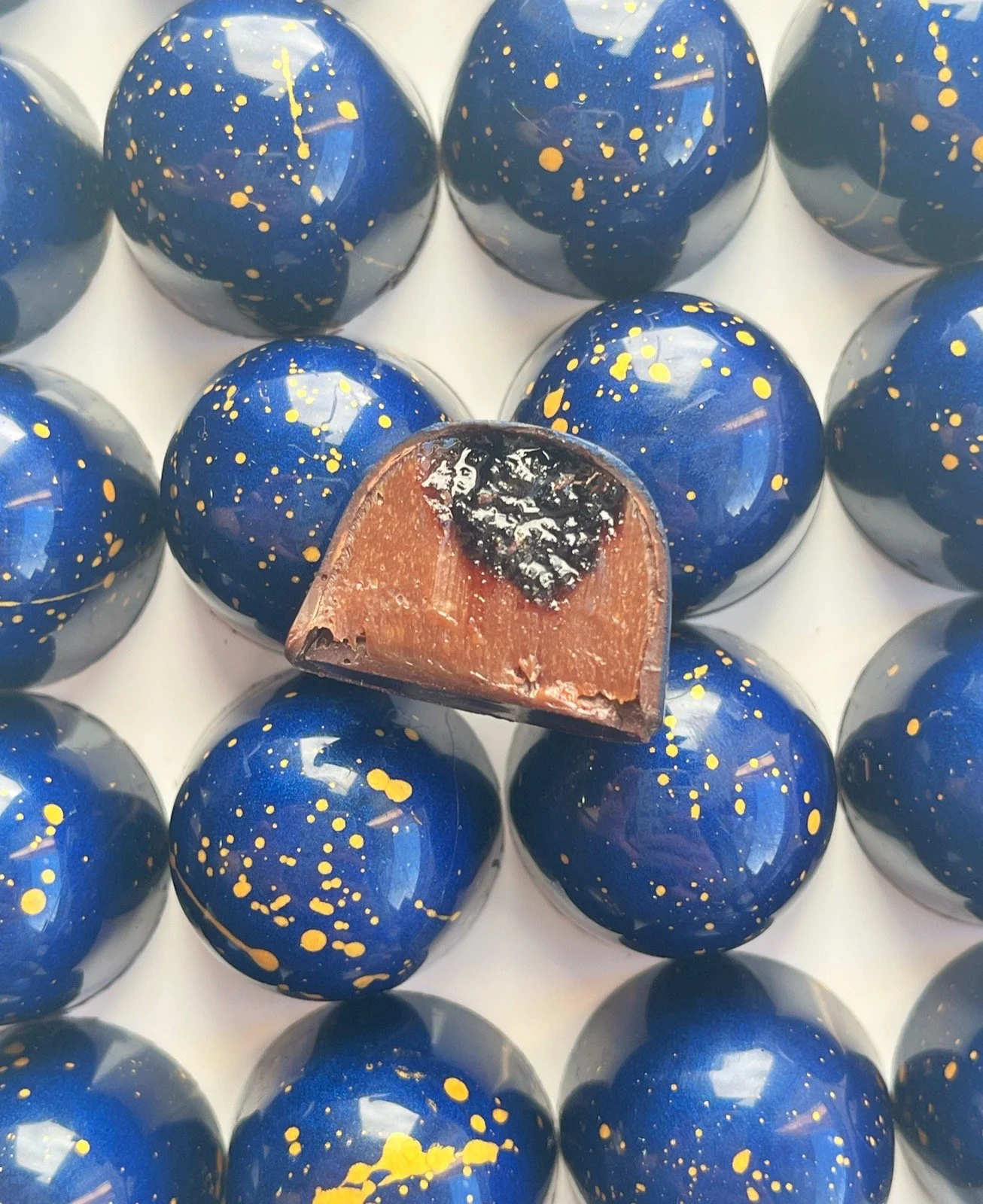 Presents & Pints at Mash Lab Brewing (Windsor)