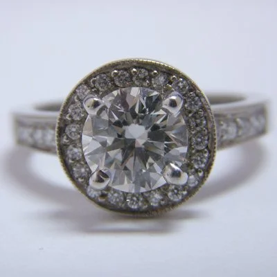 Vintage Diamond Engagement Ring in Platinum