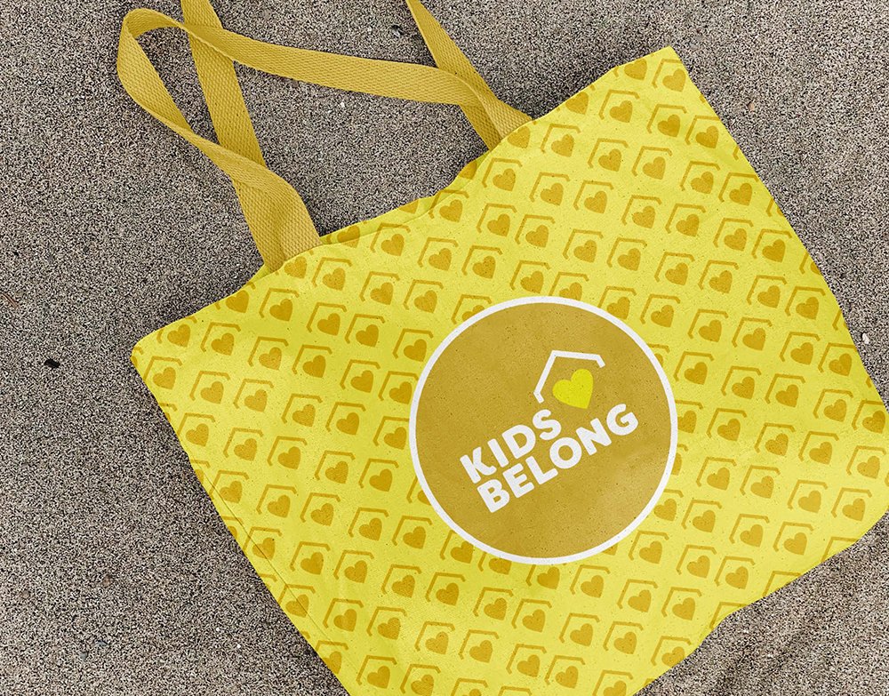 kidsbelong-mockup-bag-crop-low.jpg
