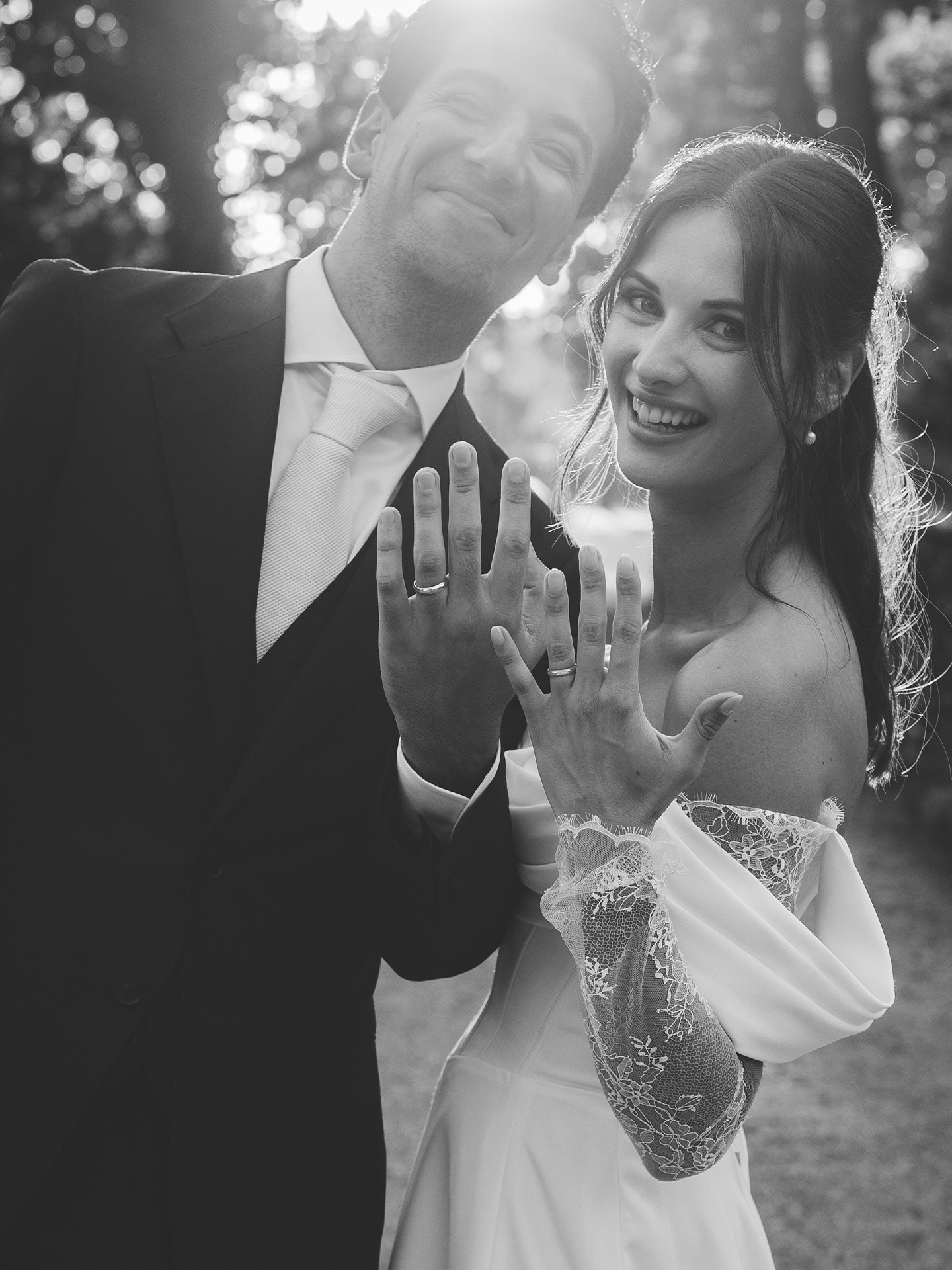 // 2025 has been such an amazing year! 🫶🏼 

I got to witness so many beautiful love stories, work with the kindest couples, and got to join in on some wild parties and incredible experiences 🤗 I've got plenty more new work to share, but for now I'