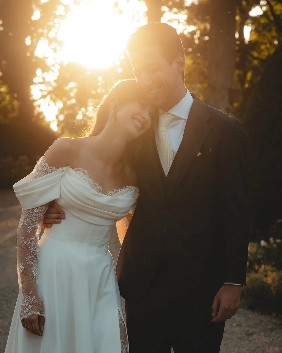 // Happy Valentine's Day to all lovers 💌 

&mdash;&mdash;&mdash;

#trouwfotograaf #trouwenin2026 #trouwinspiratie