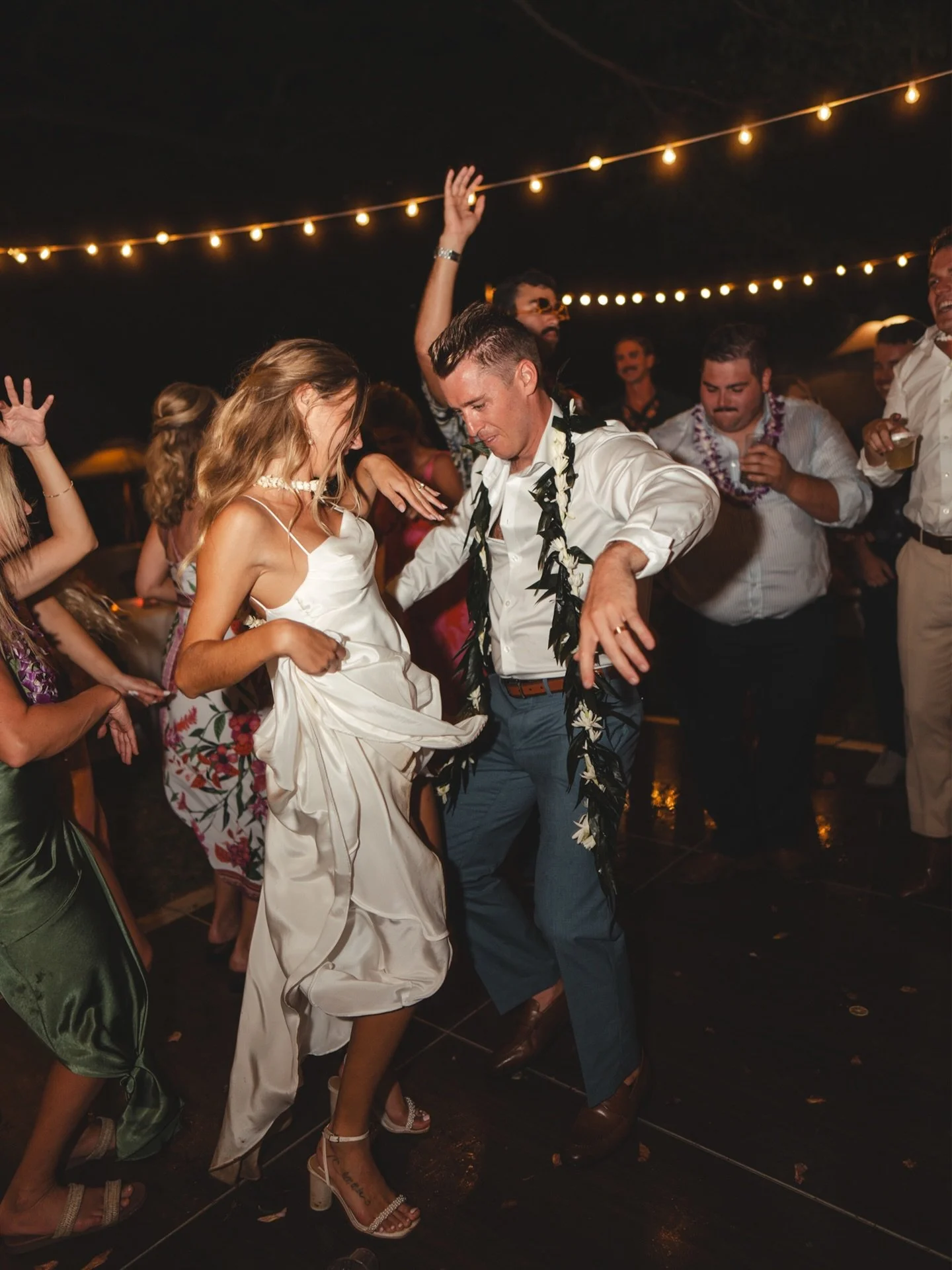 // K&amp;E &bull; Nothing beats celebrating in style 💃🏻🕺🏽

Just a little glimpse of what the perfect day can look like when everything falls into place. Still so grateful that this wedding led to new friendships and the chance to discover the isl