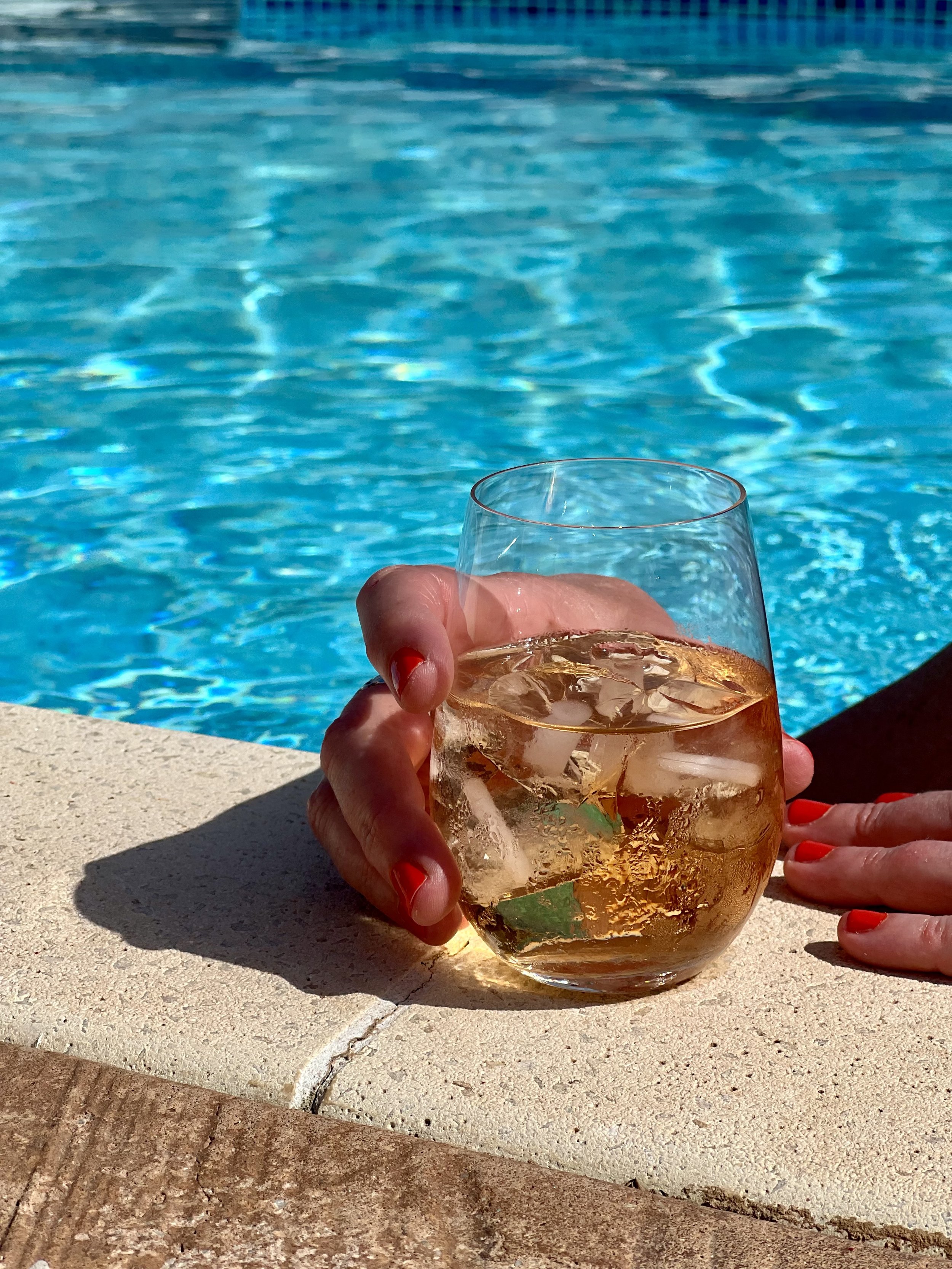 Will It Piscine?: Why keeping wine cool matters more than following the rules.