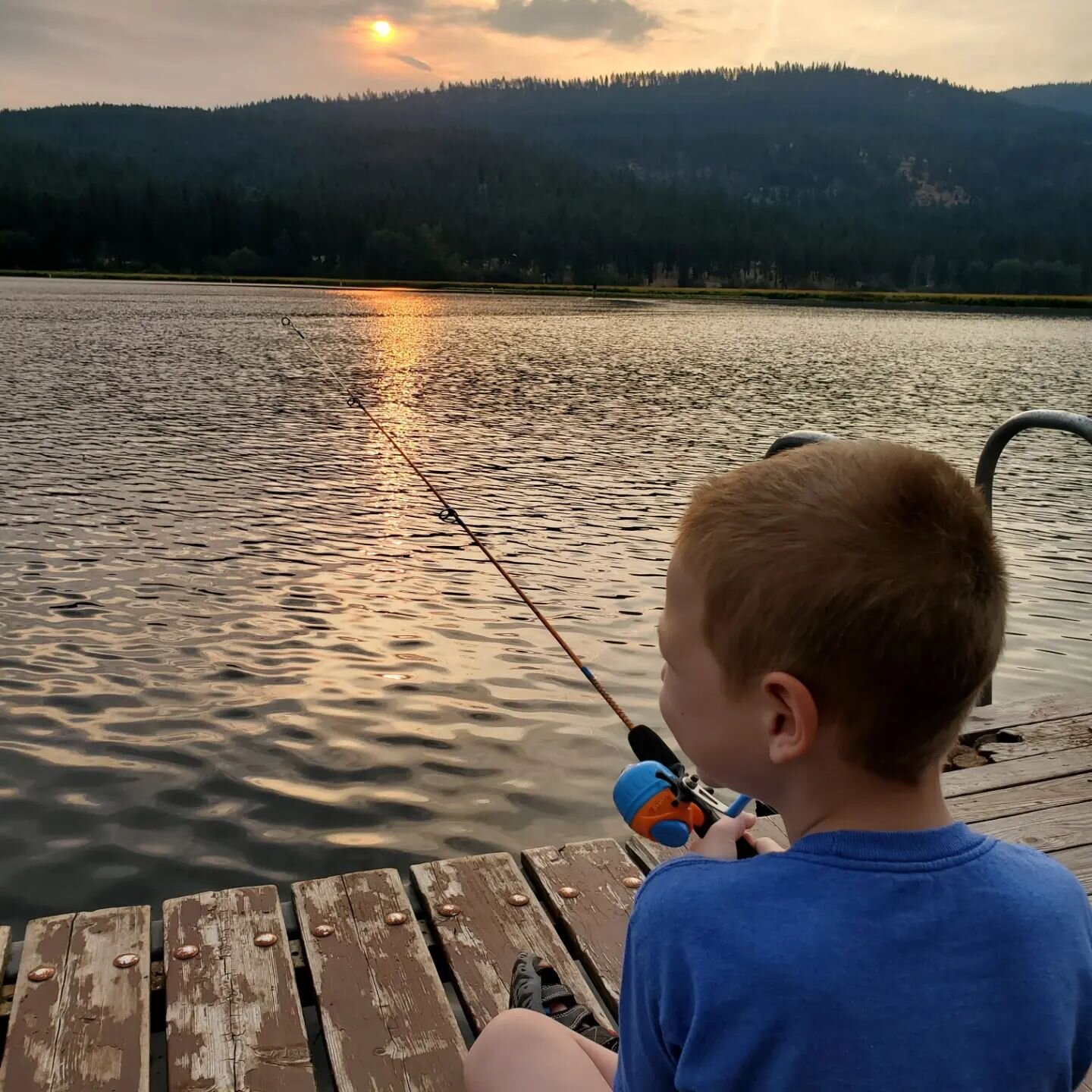 Just because I'm grateful.

3 years clean and sober yesterday and it was also the first time I got to take my son fishing.

I have so much to live and be thankful for. So many things that I wouldn't have seen. So many things I get to. 

Life is hard,