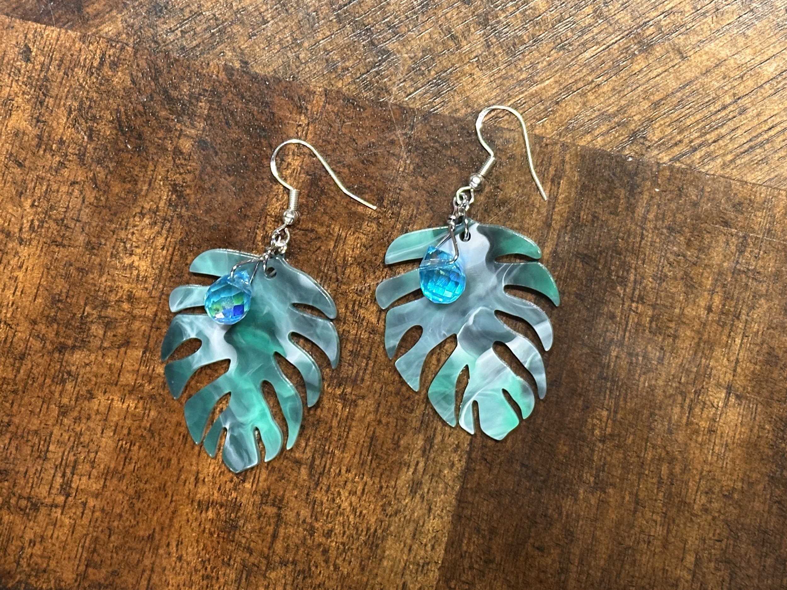 Monstera Drop Earrings