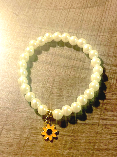 Divine+Blossom+Bracelet+White.png