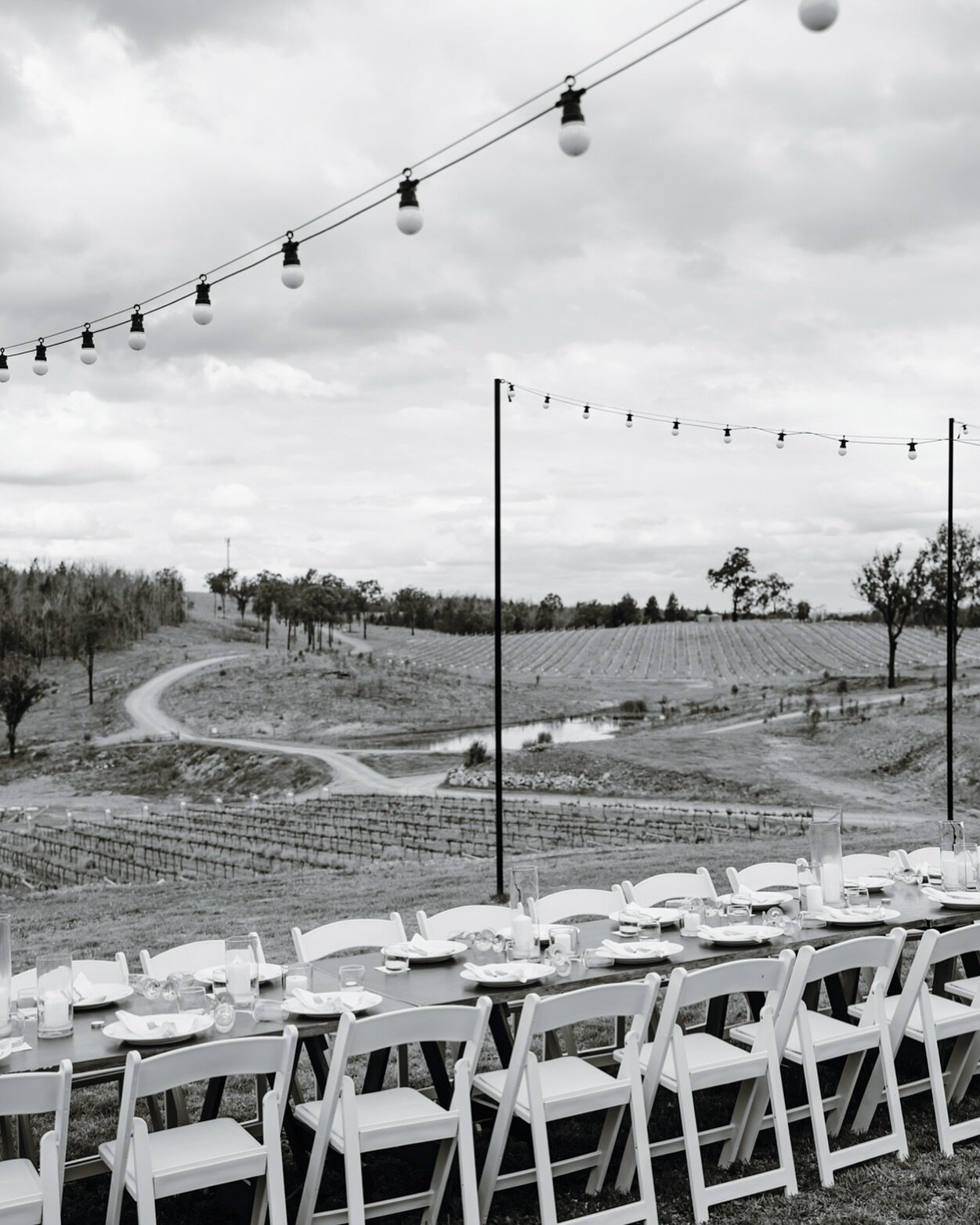 Reception inspo 🖤

As a small town gal myself, I&rsquo;m always keen to travel to rural areas for a wedding. This stunning venue is in Leyburn (near Toowoomba) on a stunning country vineyard @betweentworockswine 🌿🍷