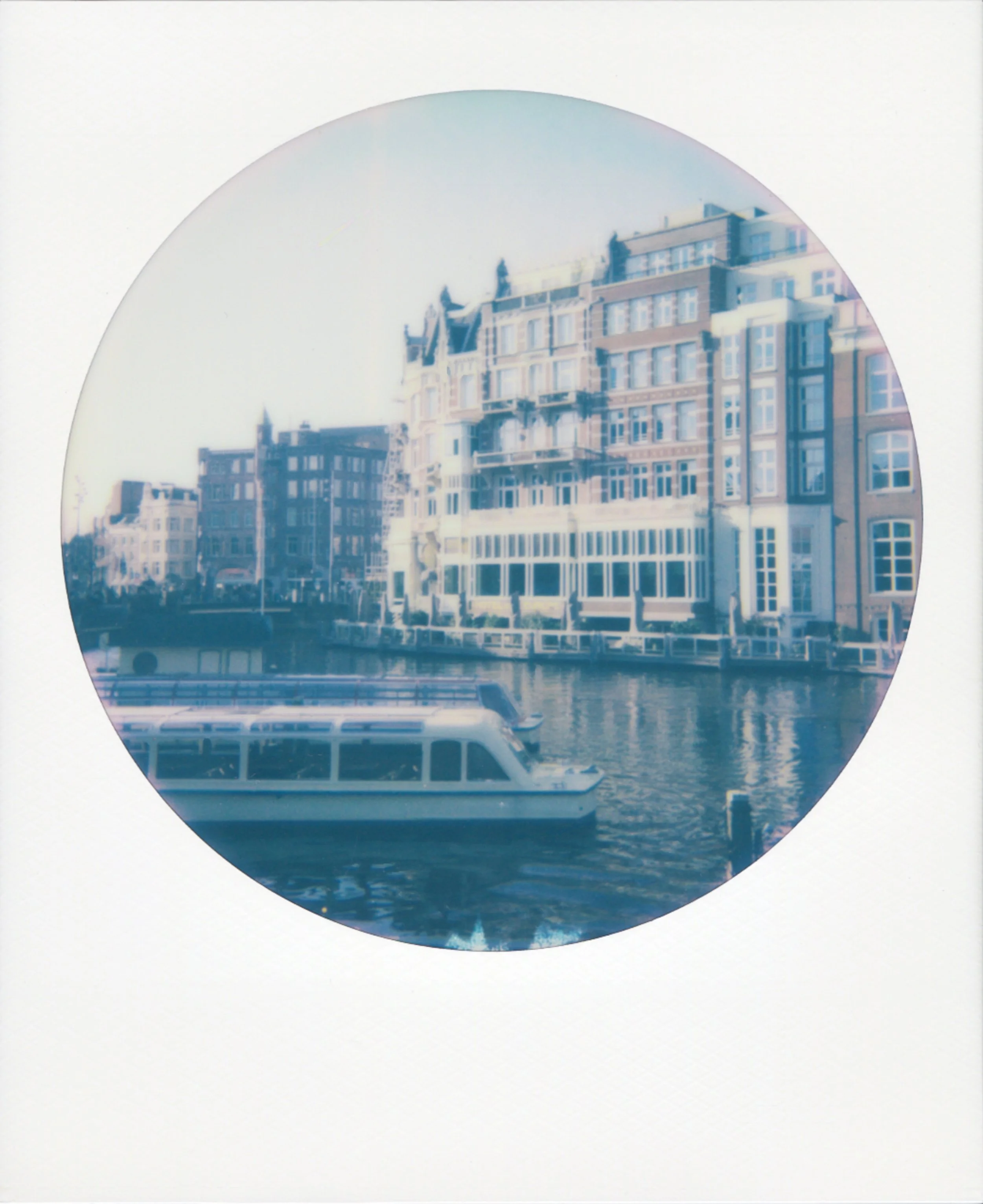 polaroid-europe-amsterdam-round-04.jpg