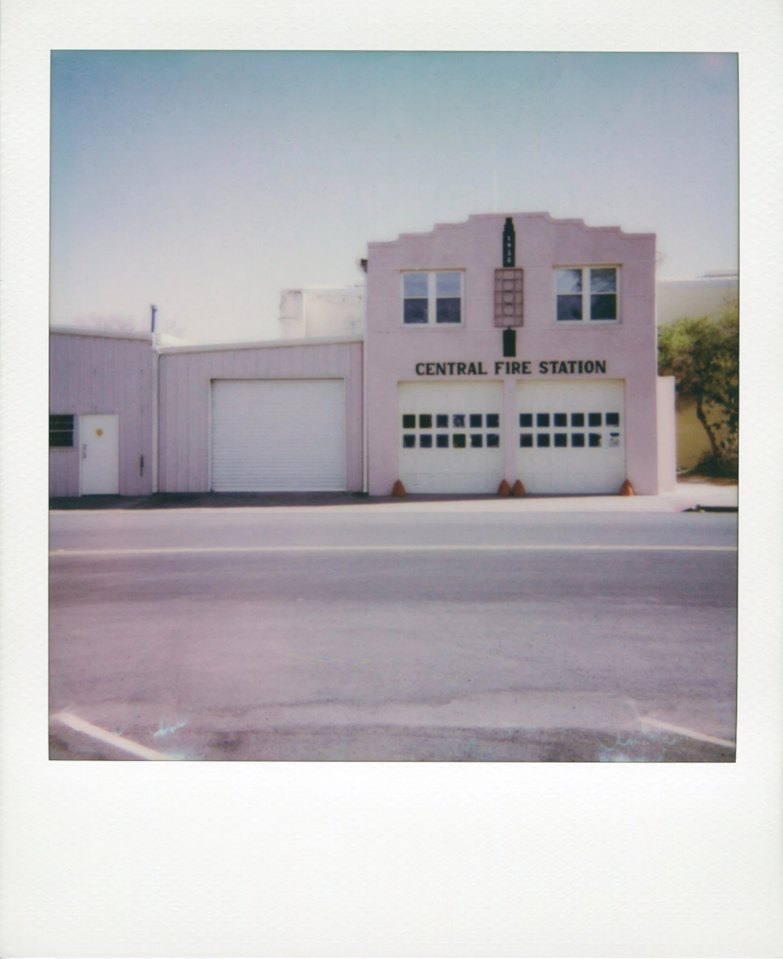 polaroid-west-texas-marfa-firestation.jpg
