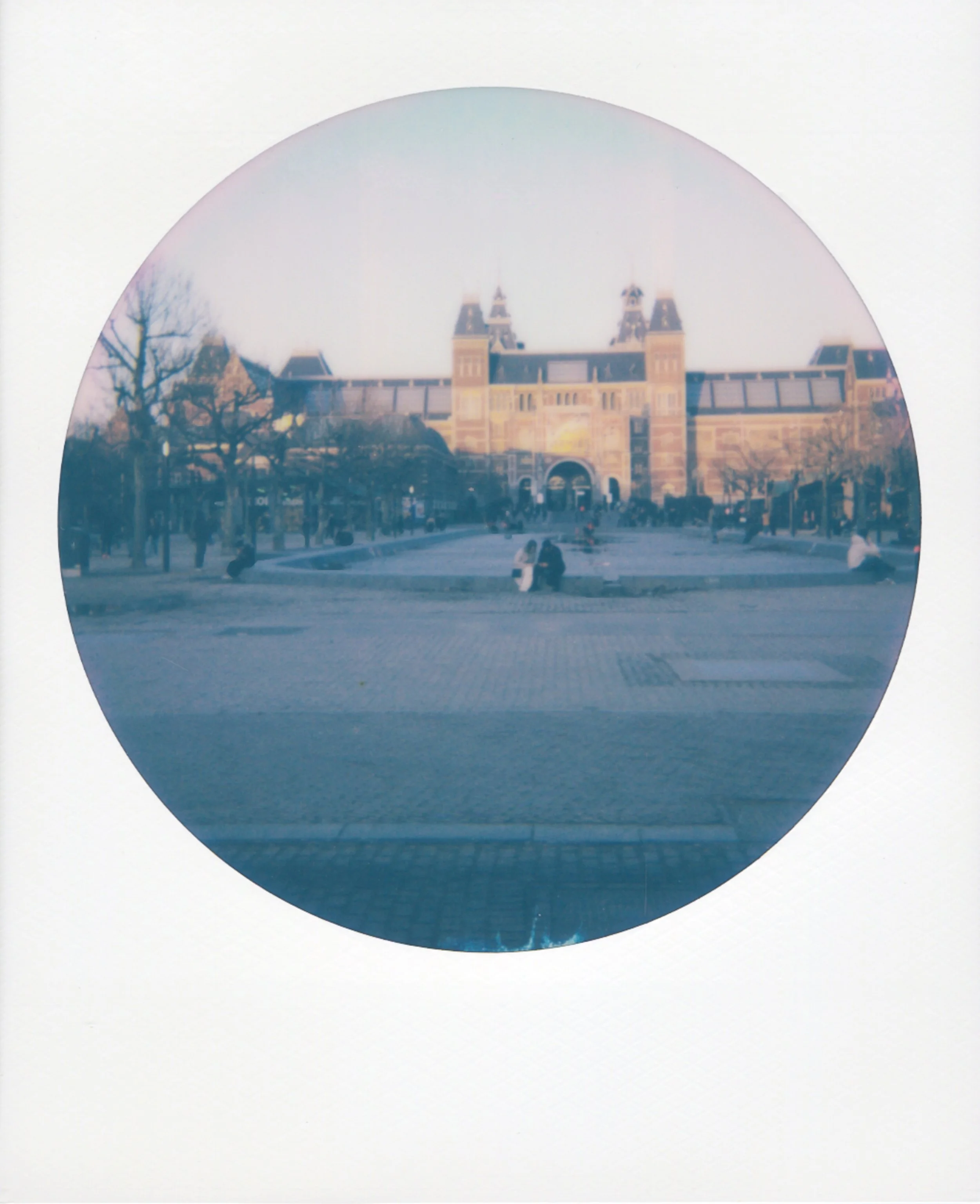 polaroid-europe-amsterdam-round-02.jpg