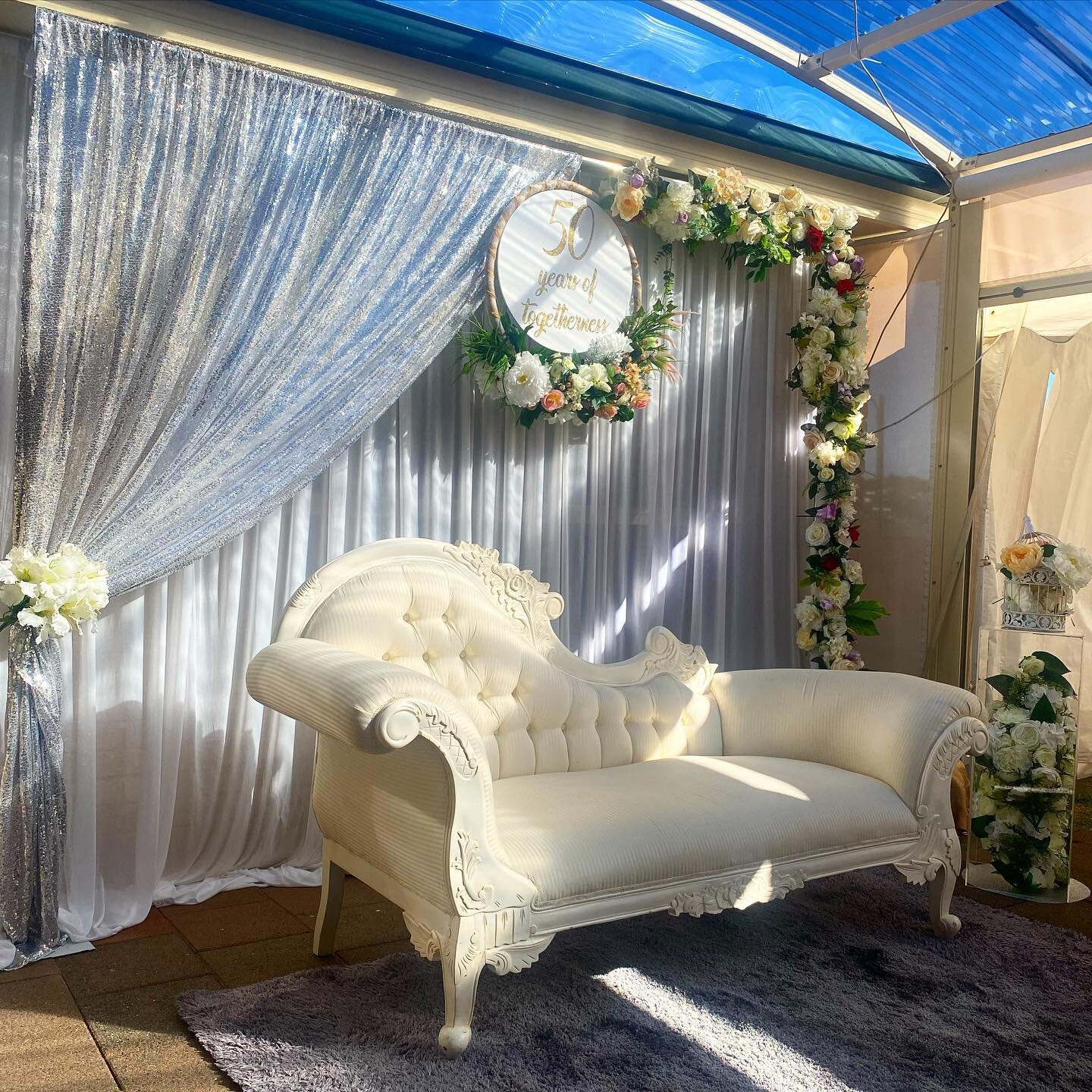 50th anniversary set ups have such a big space in our heart! Loved this set up heaps! 🤍✨
________________________________

#eventplanning #eventdecor #birthdays #auckland #smallbusinesses #newzealand #eventstyling #personalising #eventplanners #part