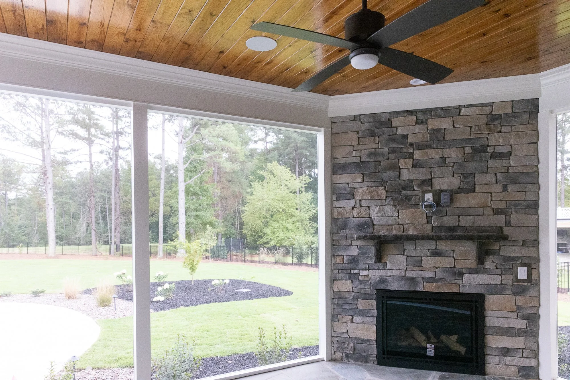 10328 Grafton Web-25.jpg