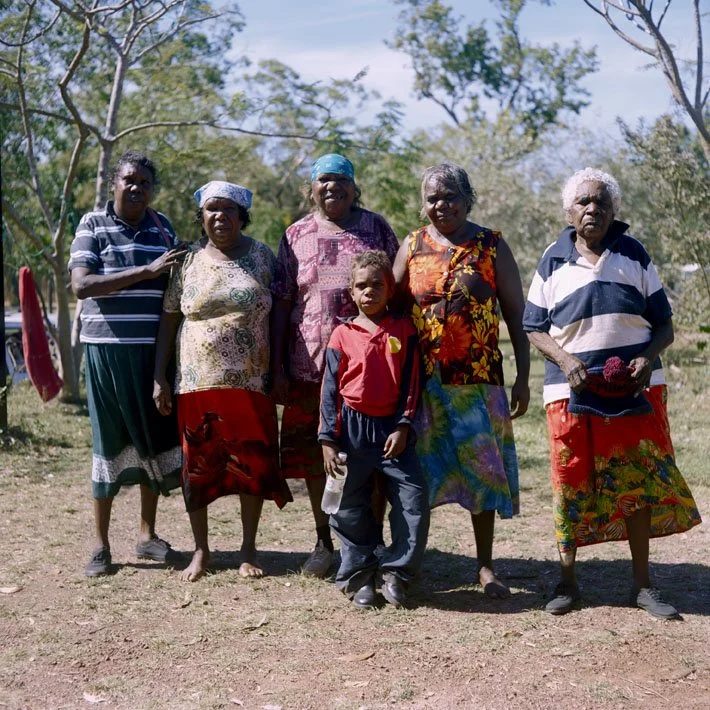 valerie&Nyirripimob02.jpg