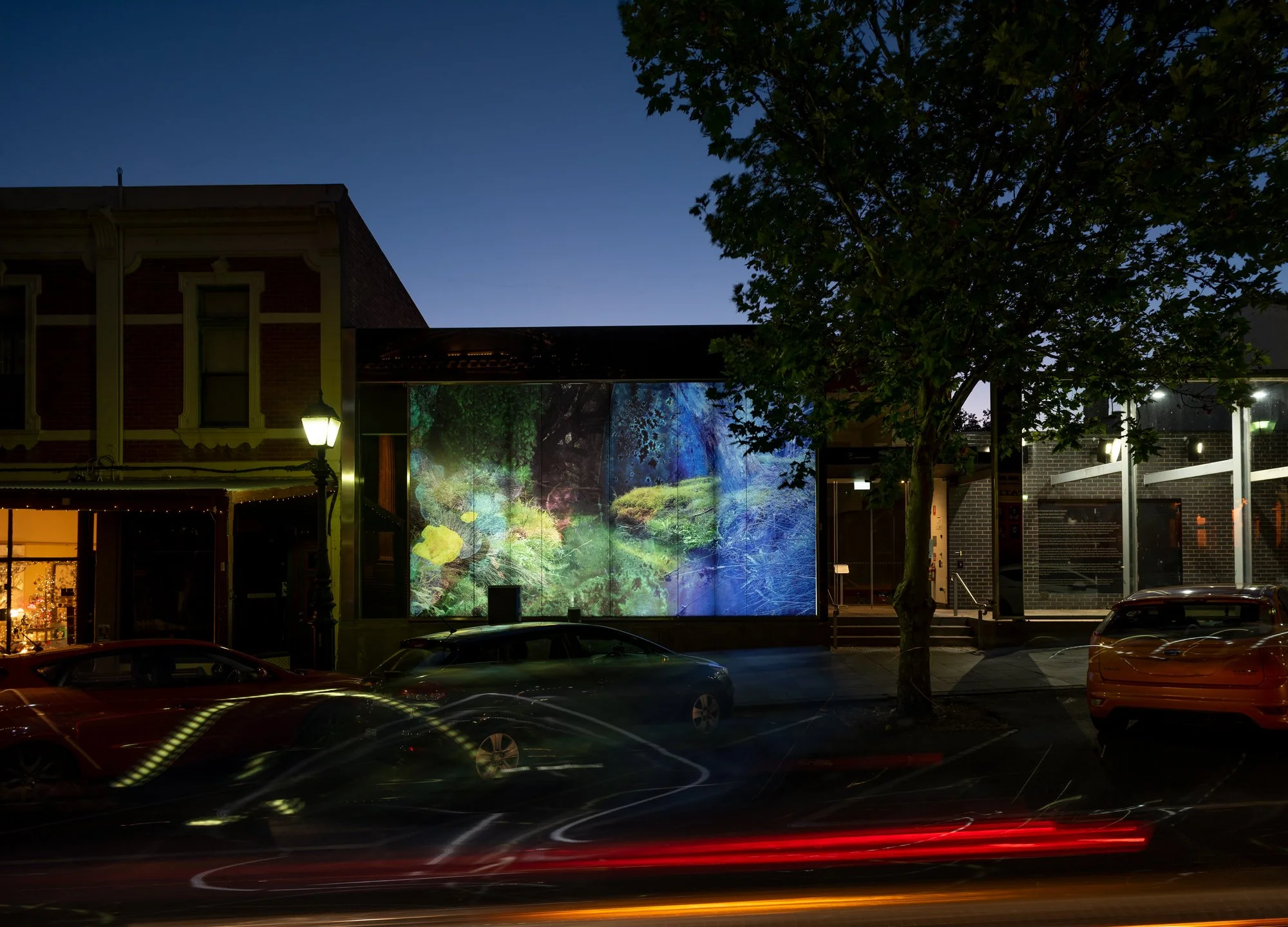 'Rising gently about here', La Trobe Art Institute, Bendigo, Victoria, Australia, 2021-2022. Photo by Ian Hill.