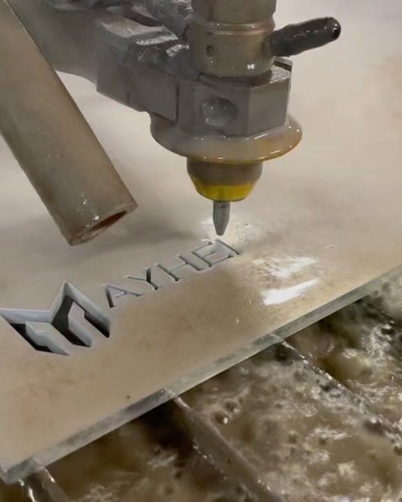 Little bit of part branding on a yarn guide today. Customer called and told us what he needed over the phone. Just a few hours later&hellip;
@flowwaterjetofficial @haas_automation @mattsissom @kcsissom #waterjetcutting #cnc #cncmachining