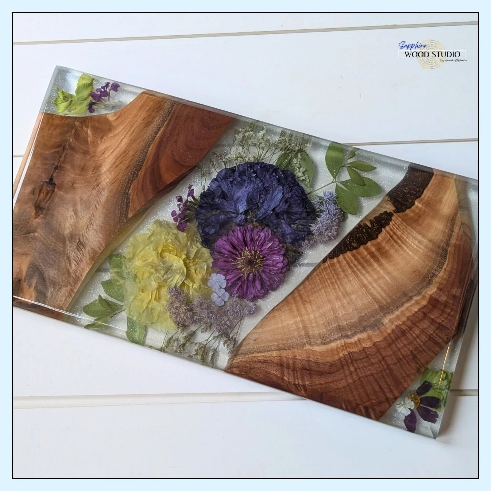 You really gotta feel it to understand. 
The Heritage Tray is thicker than a typical serving tray. It's meant for special occasions. It's meant to last. 
Ready to make the next one #weddingflowerpreservation #weddingbouquet #Tennessee