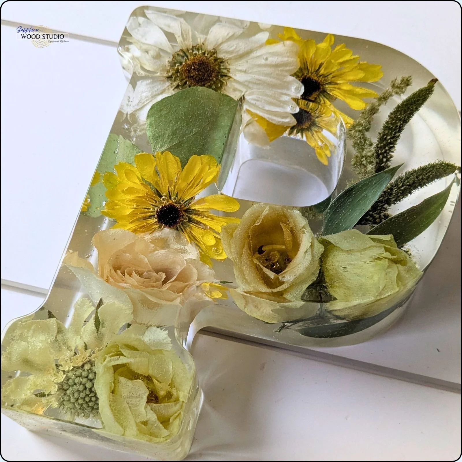 Every bride has a story &hellip; 👇

The mother and father of the bride dropped off this bouquet. She was bubbly, eager to share photos and stories of her daughter&rsquo;s big day. 

He was quiet, strong, tough &hellip; 

Wanna guess who was wiping a