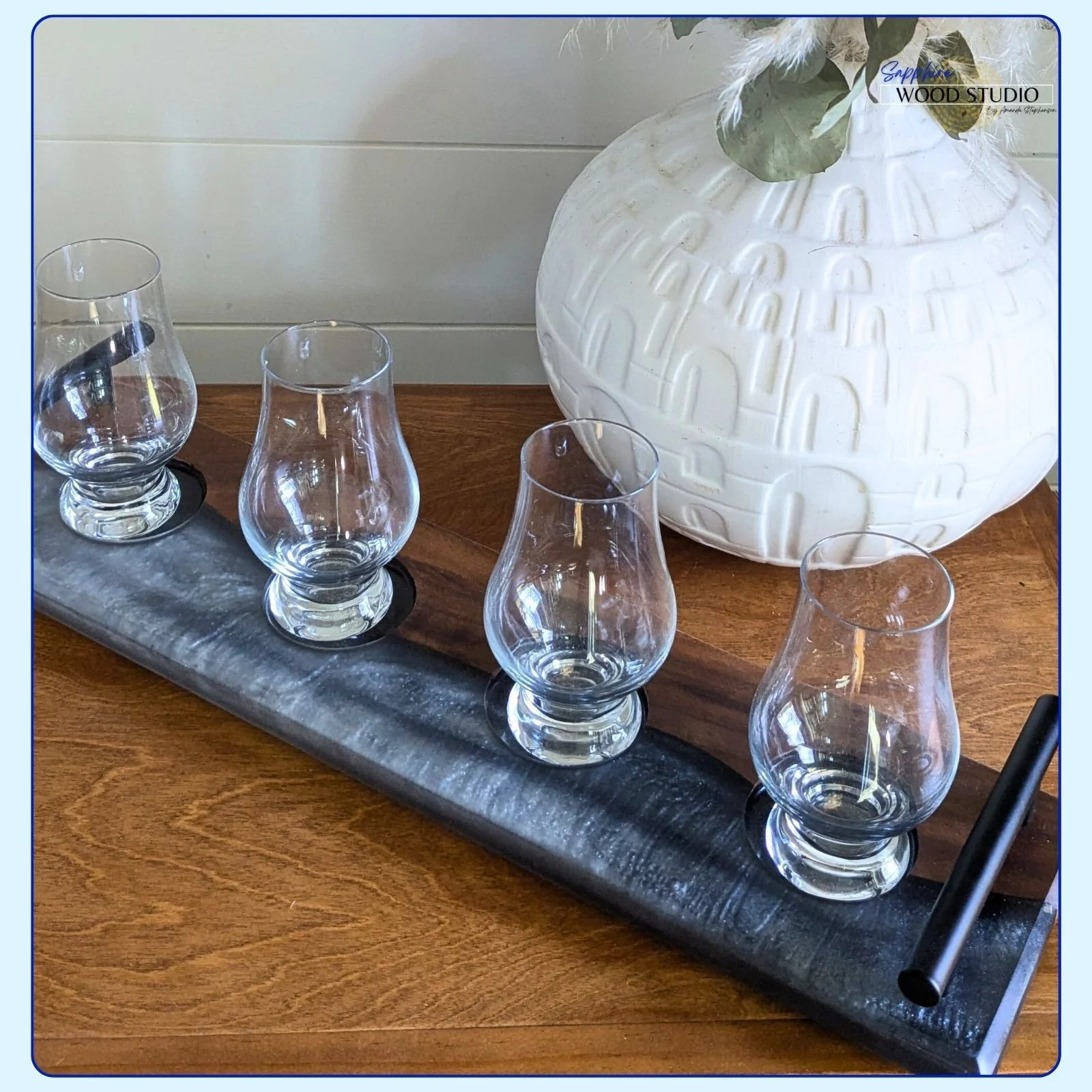 A fresh take on beer/bourbon flights. 
Instead of pre-drilling the spots for glasses, I poured and drilled. Big fan of the split right down the center. 
Turns out the coaster molds we sell are perfect for making these too 🙌🍻