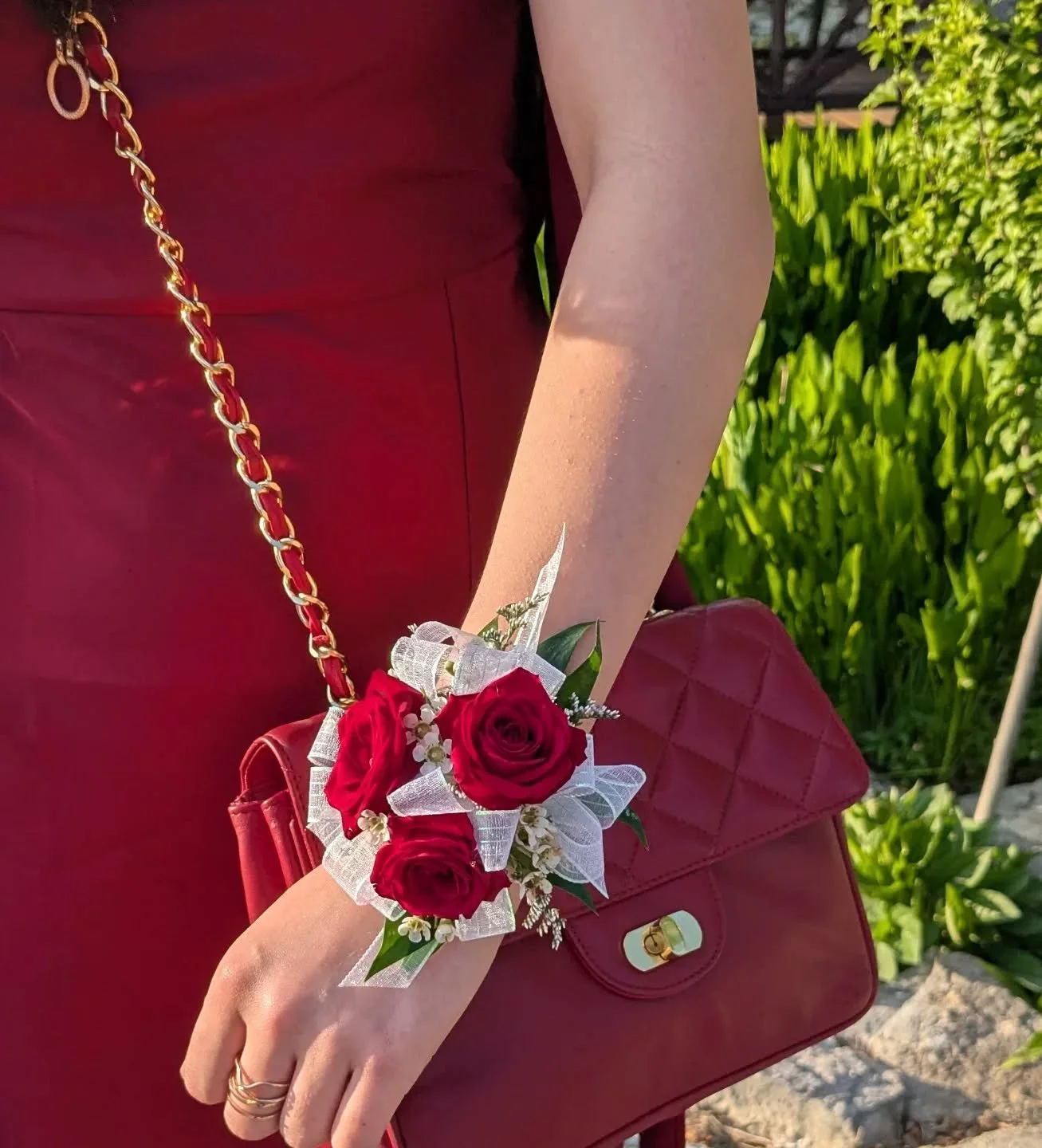 My son had his first formal. I am excited to be preserving his date's corsage to remember this event.🥰 Vedas flowers and gifts did a great job. The little pops of white really set off her dress!💃🏼
