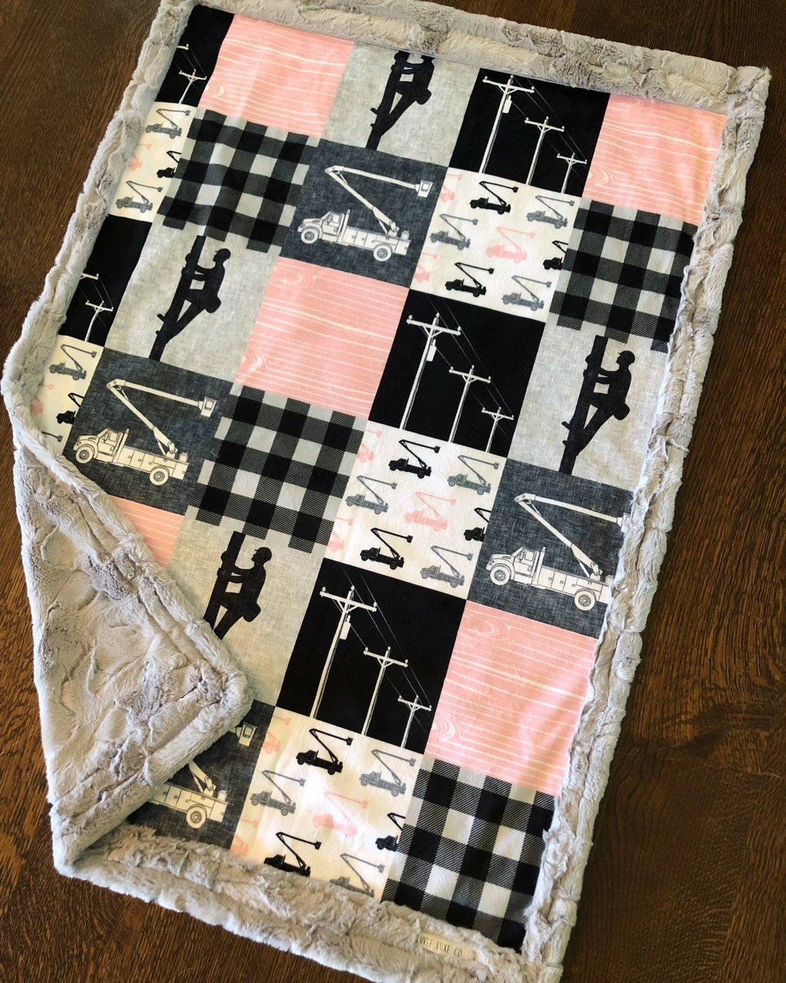 https://i.etsystatic.com/7029920/r/il/b23fdf/1963017452/il_fullxfull.1963017452_cof4.jpg