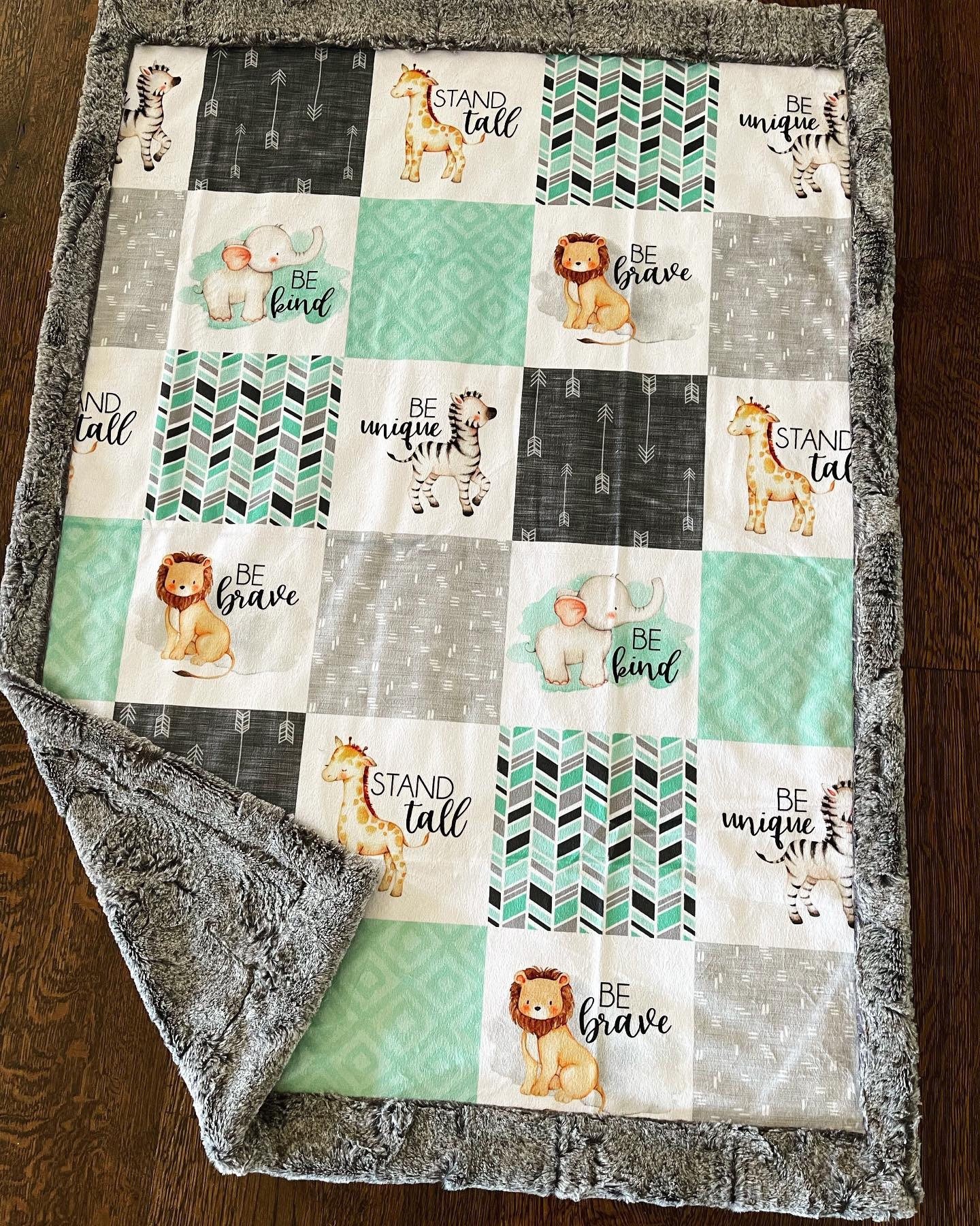 https://i.etsystatic.com/7029920/r/il/ff6968/3349087511/il_fullxfull.3349087511_t5bx.jpg