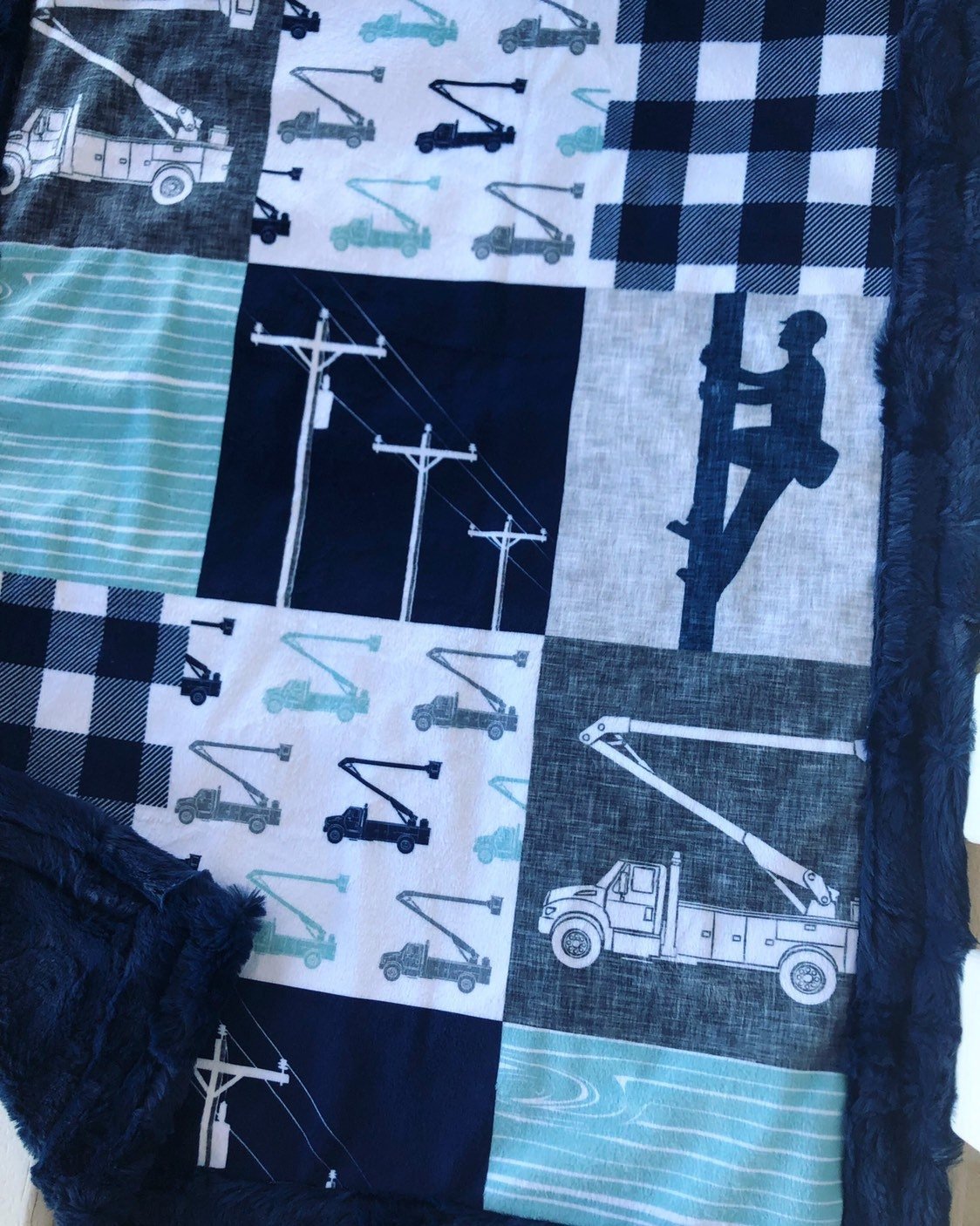 https://i.etsystatic.com/7029920/r/il/b26afb/1916444564/il_fullxfull.1916444564_eocn.jpg