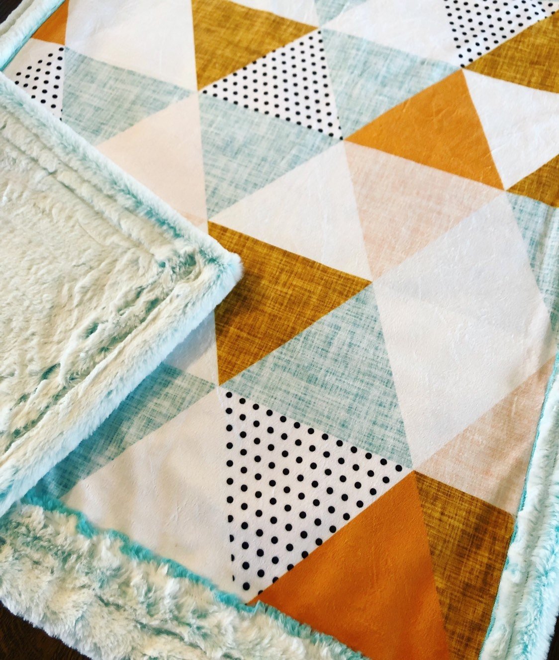 https://i.etsystatic.com/7029920/r/il/13d04c/1884135115/il_fullxfull.1884135115_j9uj.jpg