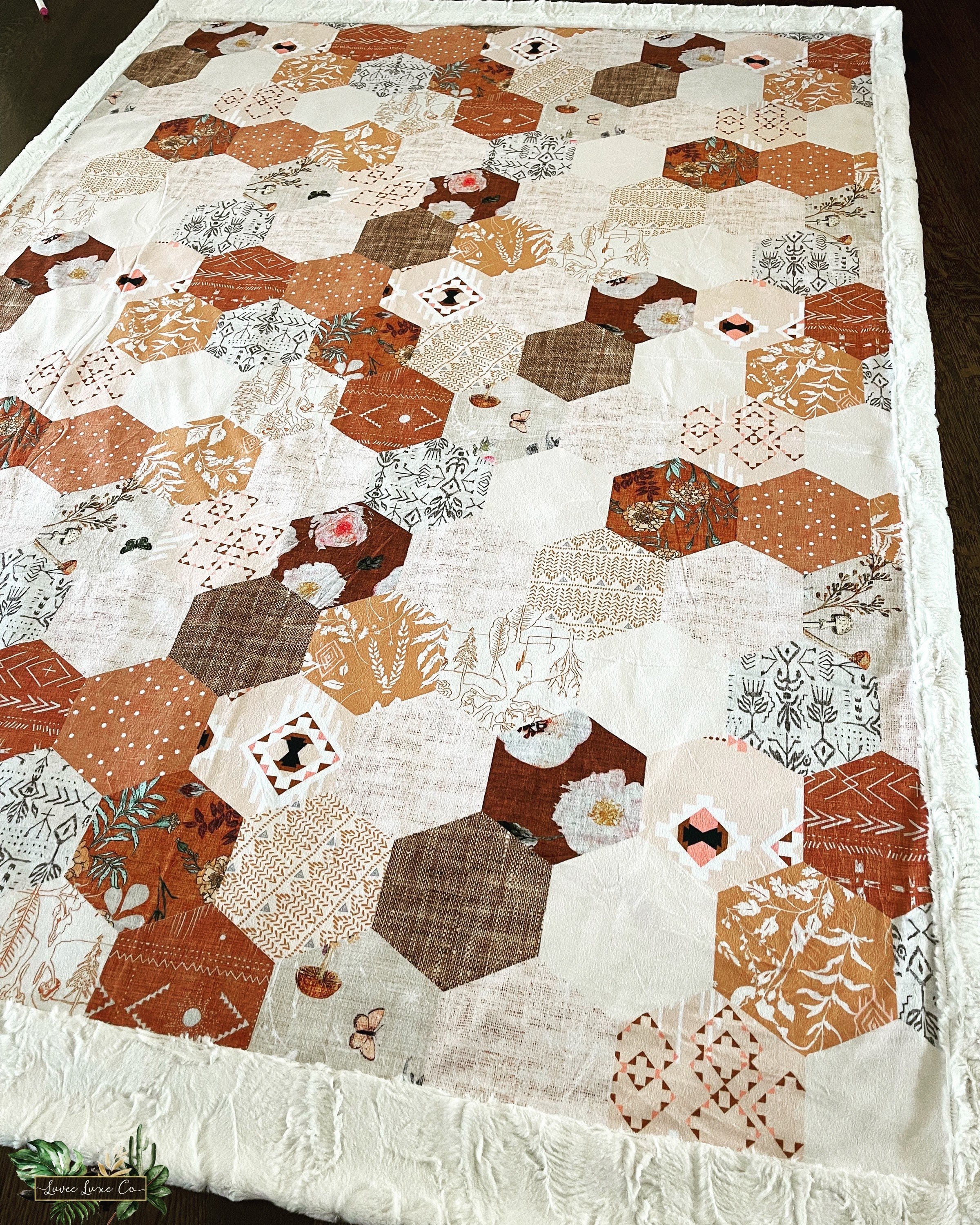 https://i.etsystatic.com/7029920/r/il/6f6413/3349083899/il_fullxfull.3349083899_q11i.jpg