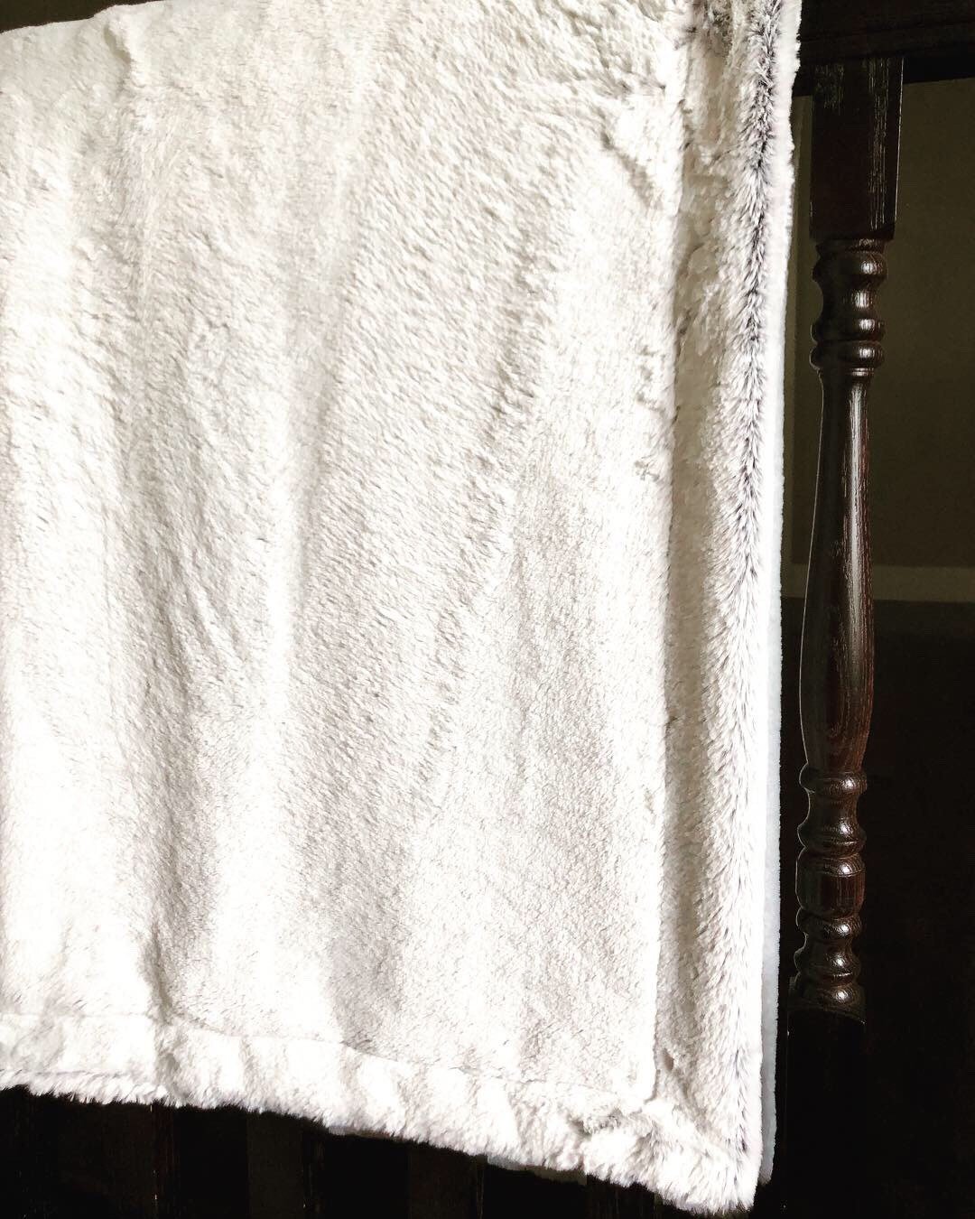 https://i.etsystatic.com/7029920/r/il/3fa4ac/1911560643/il_fullxfull.1911560643_l8z7.jpg