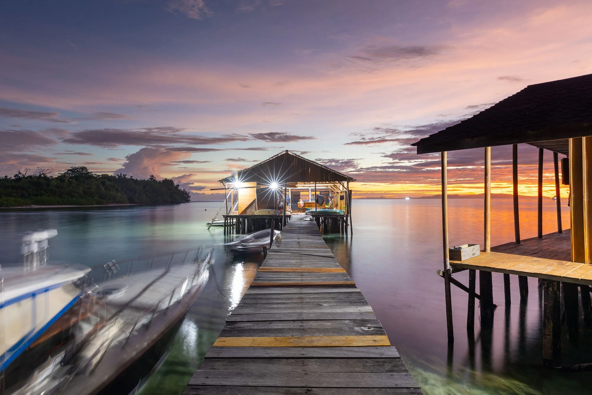 BANYAK SURF RESORT