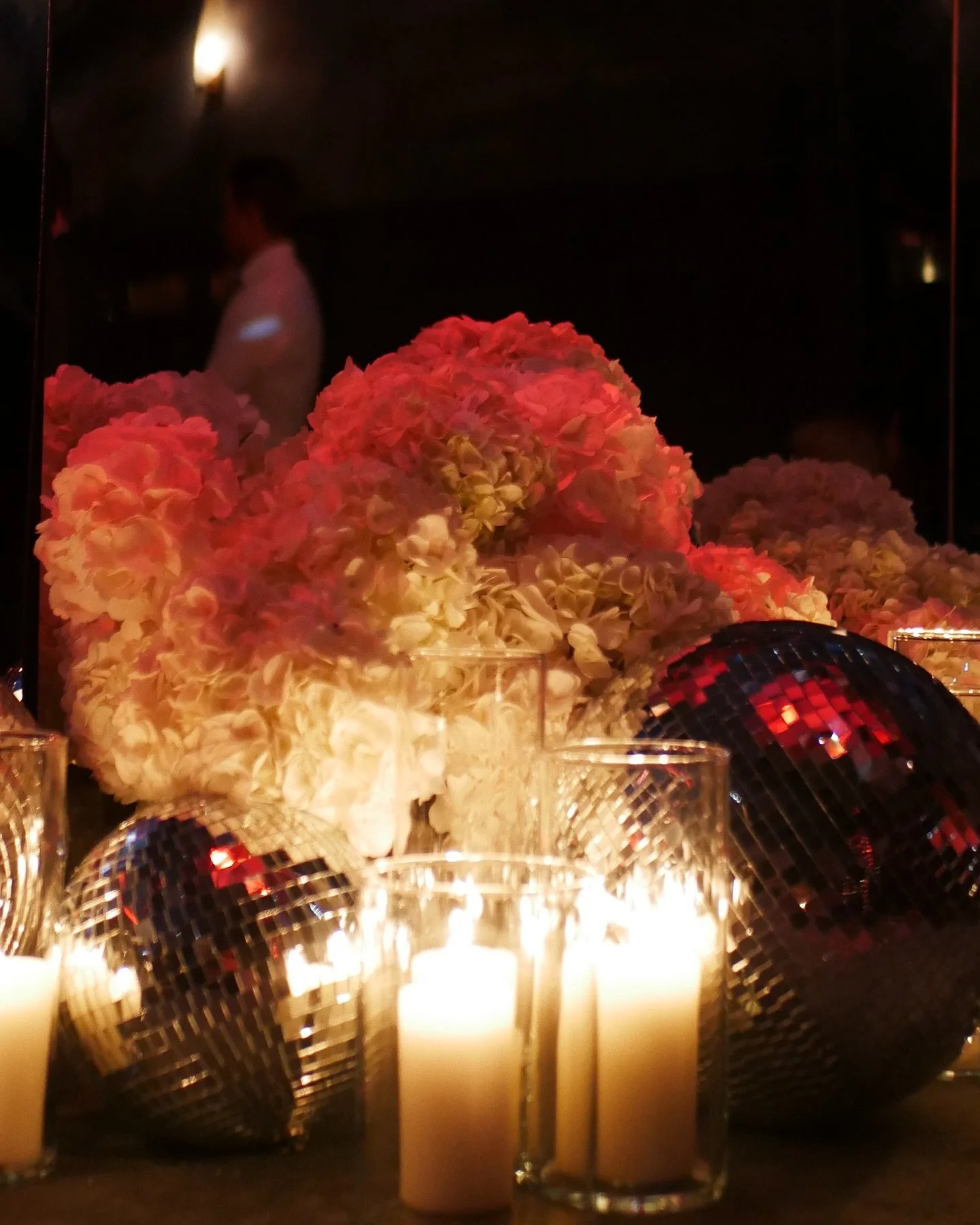 Candlelit disco afterparty vibes at the NoMad Hotel in London. Mirrored DJ booth, disco balls in excess and soft candlelight completing the look. Wedding goals.
Stylist @thefiorcollective 
Florist @lexhamiltonfloralstudio 
Photography @taylorhughesp
