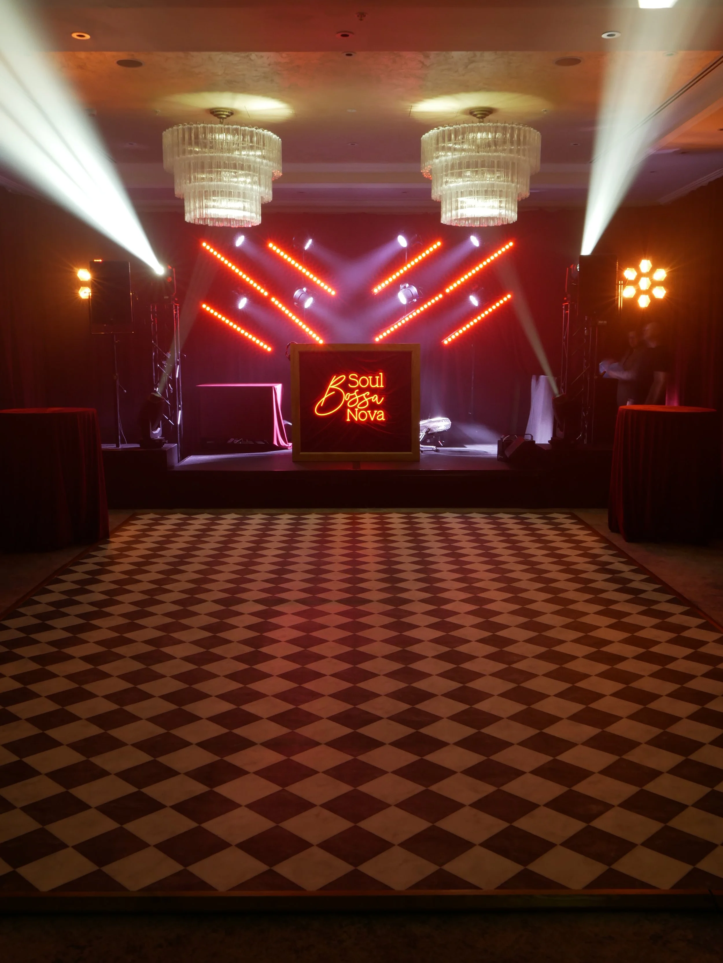 Four Seasons Hampshire: Creating an Intimate Jazz Club Atmosphere with Luxury Lighting &amp; Bespoke Design