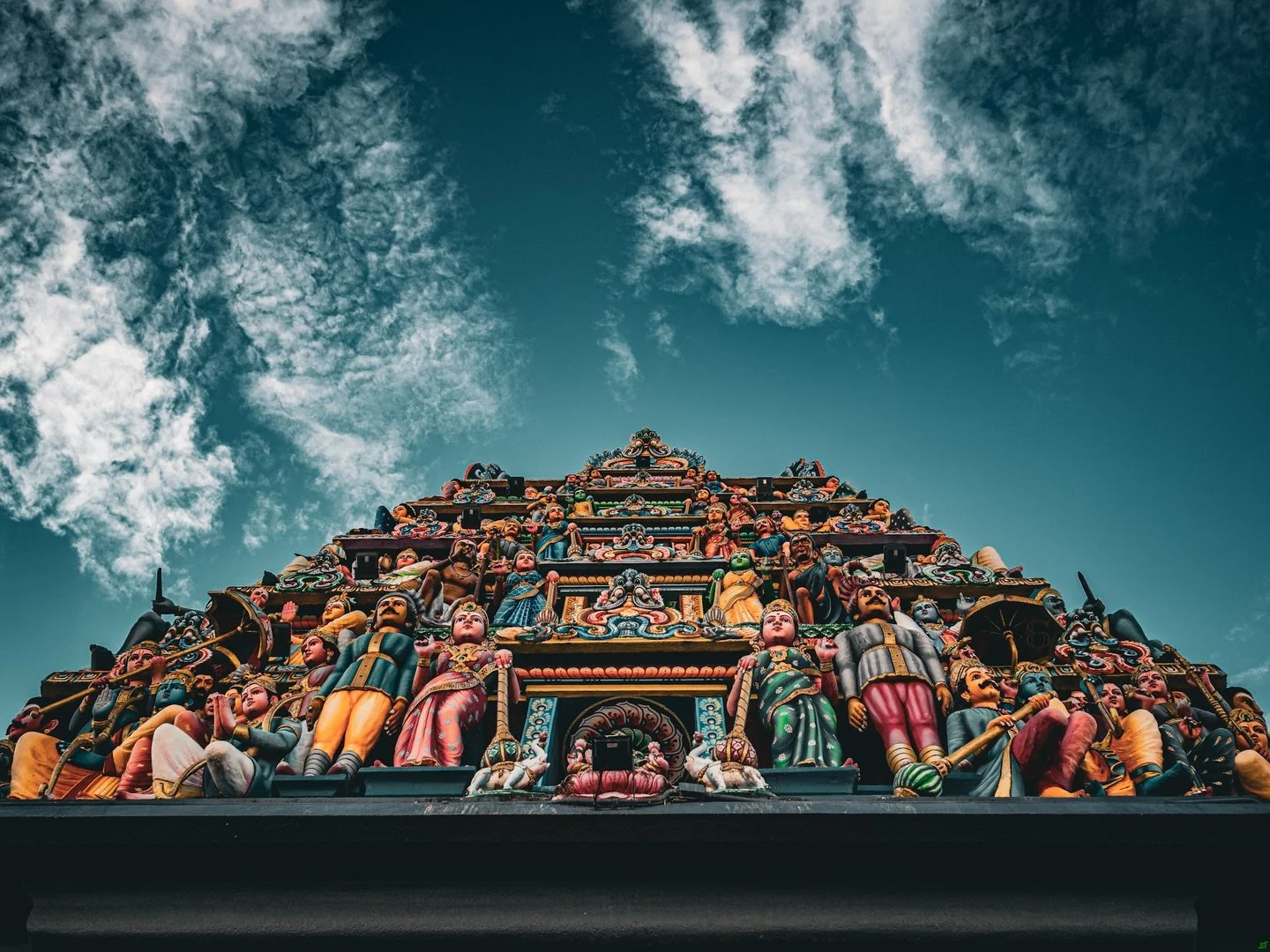 Resilience diary- pain today: 6/10. Photo: "Ħē&acirc;v&euml;ņ&scaron;"

I enjoyed getting older and have always wanted to be old though I've never really questioned why. I guess i see it as a measure of success in what is a form of a surviv