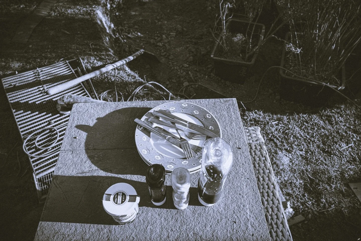 Resilience diary - pain today: 4/10. Photo: "Mẽ&scaron;ś Ķ&iuml;t"

The basic equipment for any camp would usually include a mess kit of some sort. A collection of cutlery and associated items that often would be carried in a small cotton b