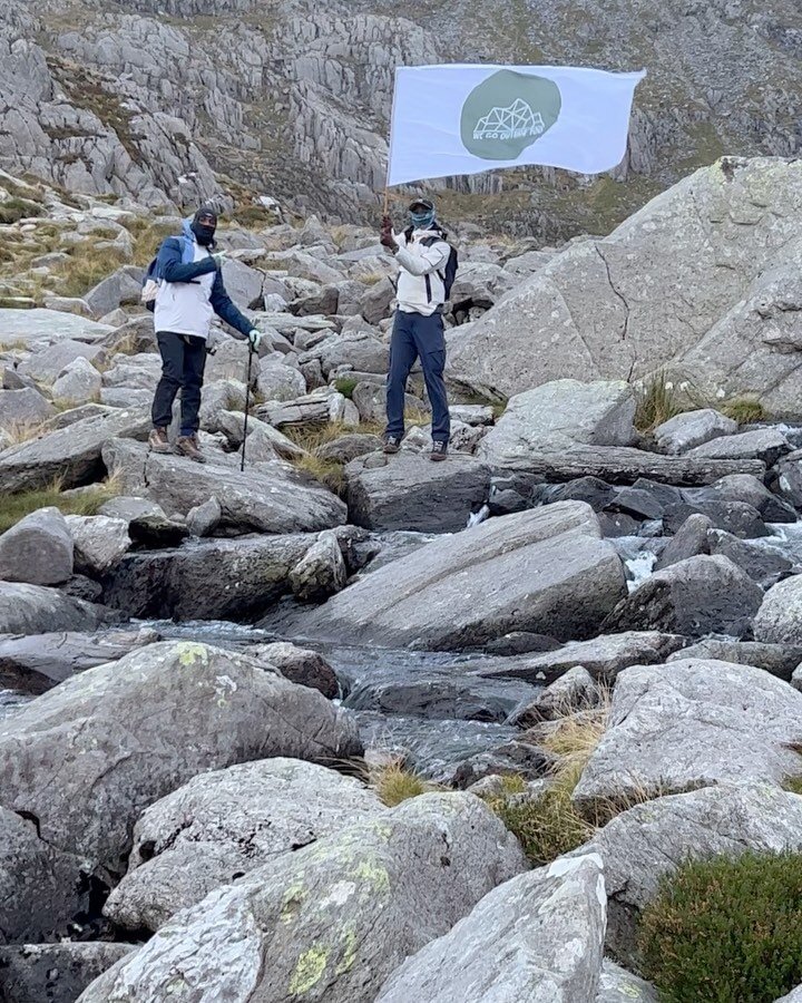 We Go Outside Too X @columbia_eu 🤝 Hosted a walk at Tryfan North Ridge. 

The main highlight of the walk as a group was when we put our minds to any task anything can be achieved with a little sprinkle of laughter sun shined on us the whole walk so 