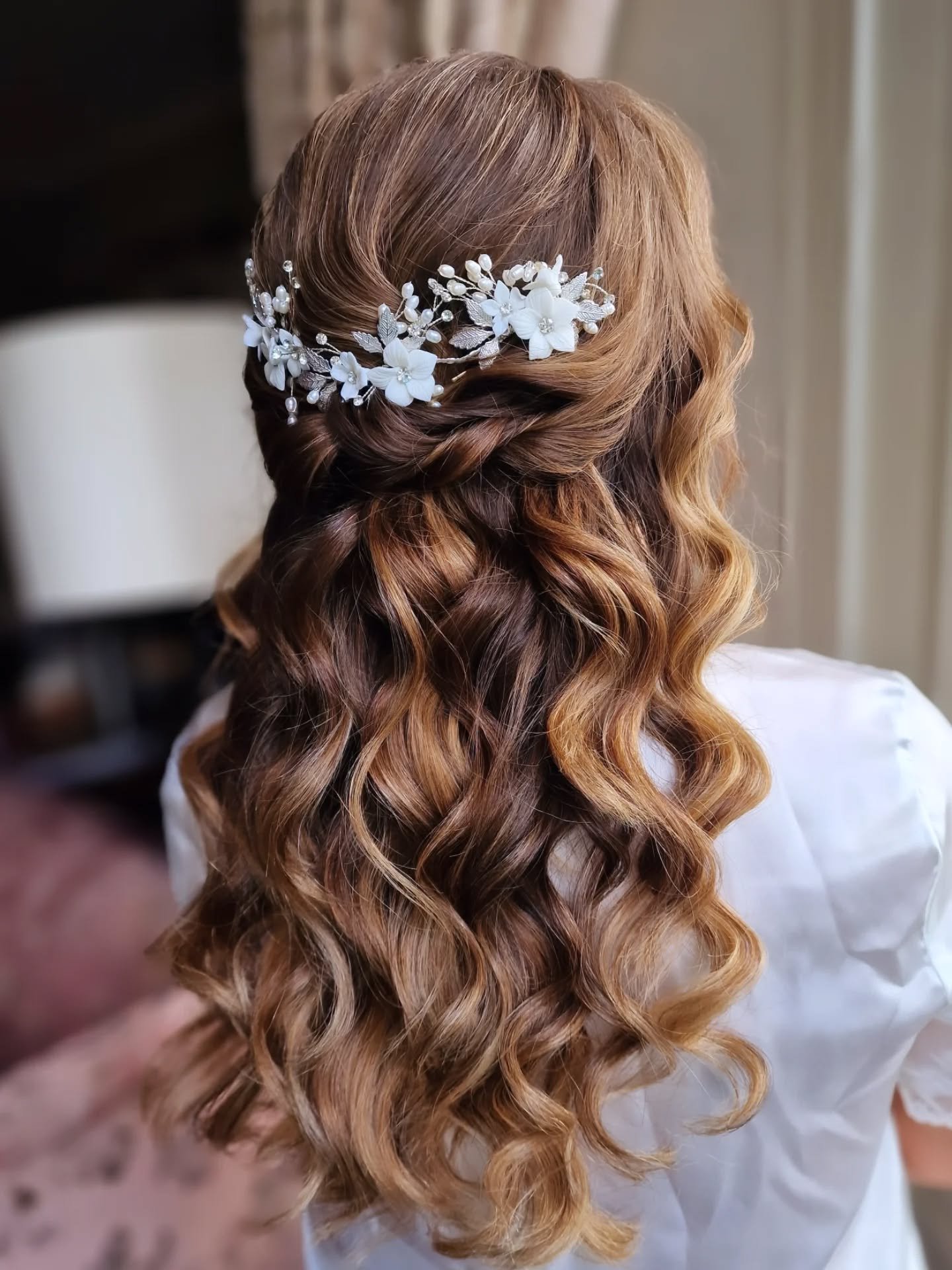 Alex ✨️ had a beautiful half up half down for her wedding @nutfieldprioryhotel