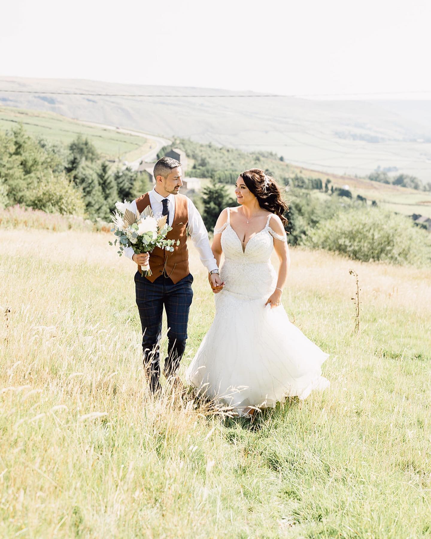 B e c k y &amp;  G a r y

Huge congratulations to becky and Gary who got married in Saddleworth last weekend! What a stunning day! 🤍 
.
.
.
.
.
@saddleworthgolfclub19 @crystalandpearlboutique @laceandfavour @marcdarcysuits @blushboutiqueweddings @ch