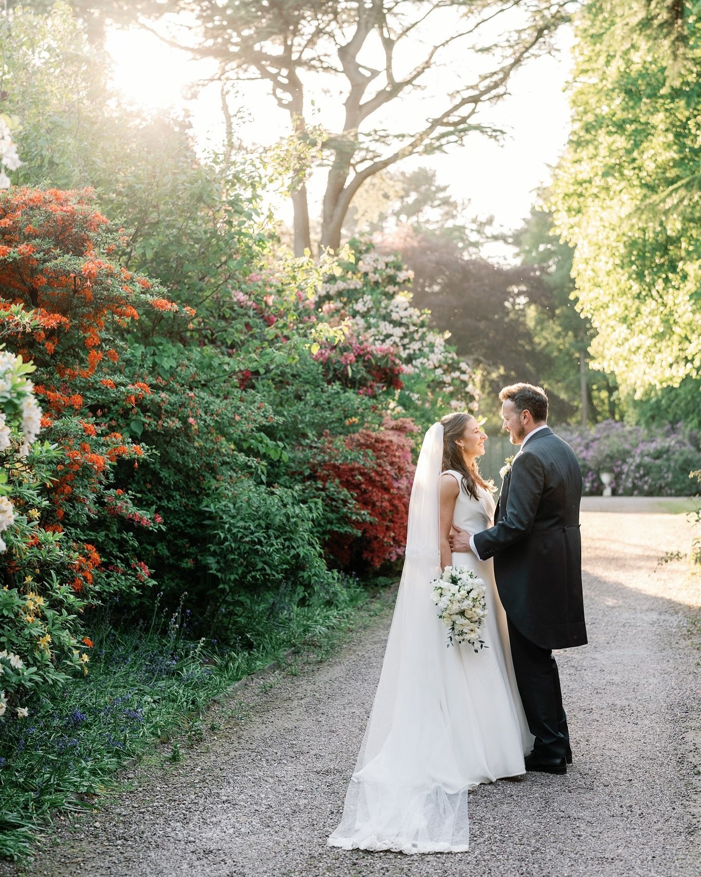 Another perfect wedding at @capesthorne_hall 🤍 A little peek from Ellie &amp; Ben&rsquo;s stunning day last weekend! 🤍🤍🤍

Venue @capesthorne_hall 
Dress @suzanneneville 
Make up @gemmabaxmua 
Hair @haircreationsbycolette 
Flowers @country_flowers