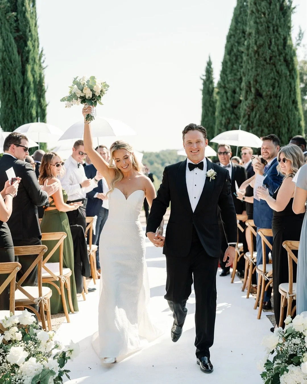 I had the absolute joy of travelling to France last week to photograph the most beautiful wedding at the simply charming Ch&acirc;teau de Sanse in the Dordogne. The weather was gloriously hot, the setting was picture perfect, and it couldn&rsquo;t ha
