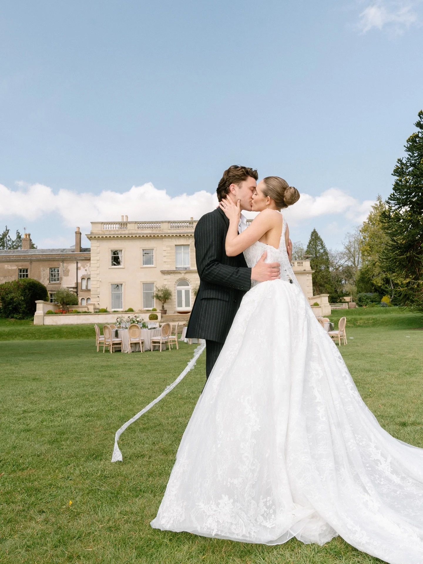 A few more frames from this gorgeous day last week 🤍

Workshop host and curator- @luxe_byamelia and @luxe.workshops 
Venue- @thelocationhouse 
Stylist- @stylish_weddings_uk
Florists- @uniq.decor.florist and @rootedinrosemary
Dresses- @weddingbelles_