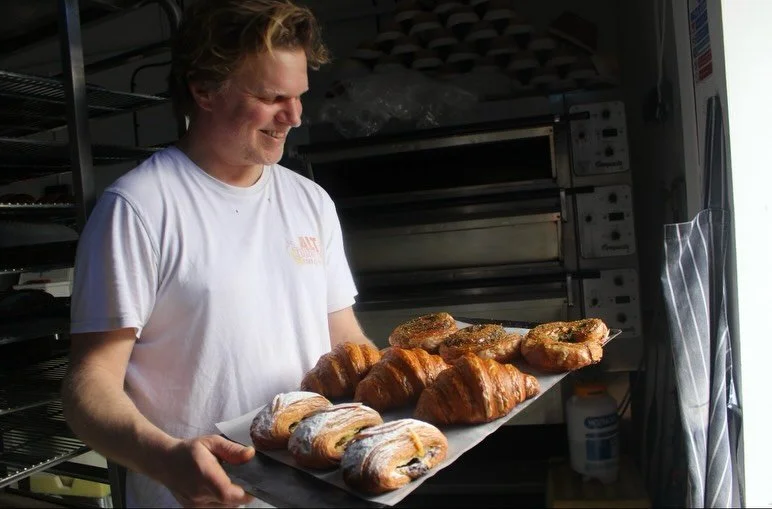 Fresh af pastries on the bar every Saturday at @queensheadblyford including some of these beauties. The coffee is exceptional too! Head on down!
