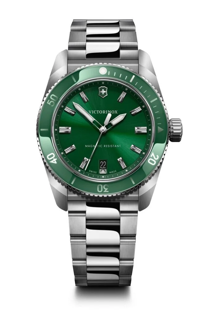 UVP € 695,-/ CHF 695.-