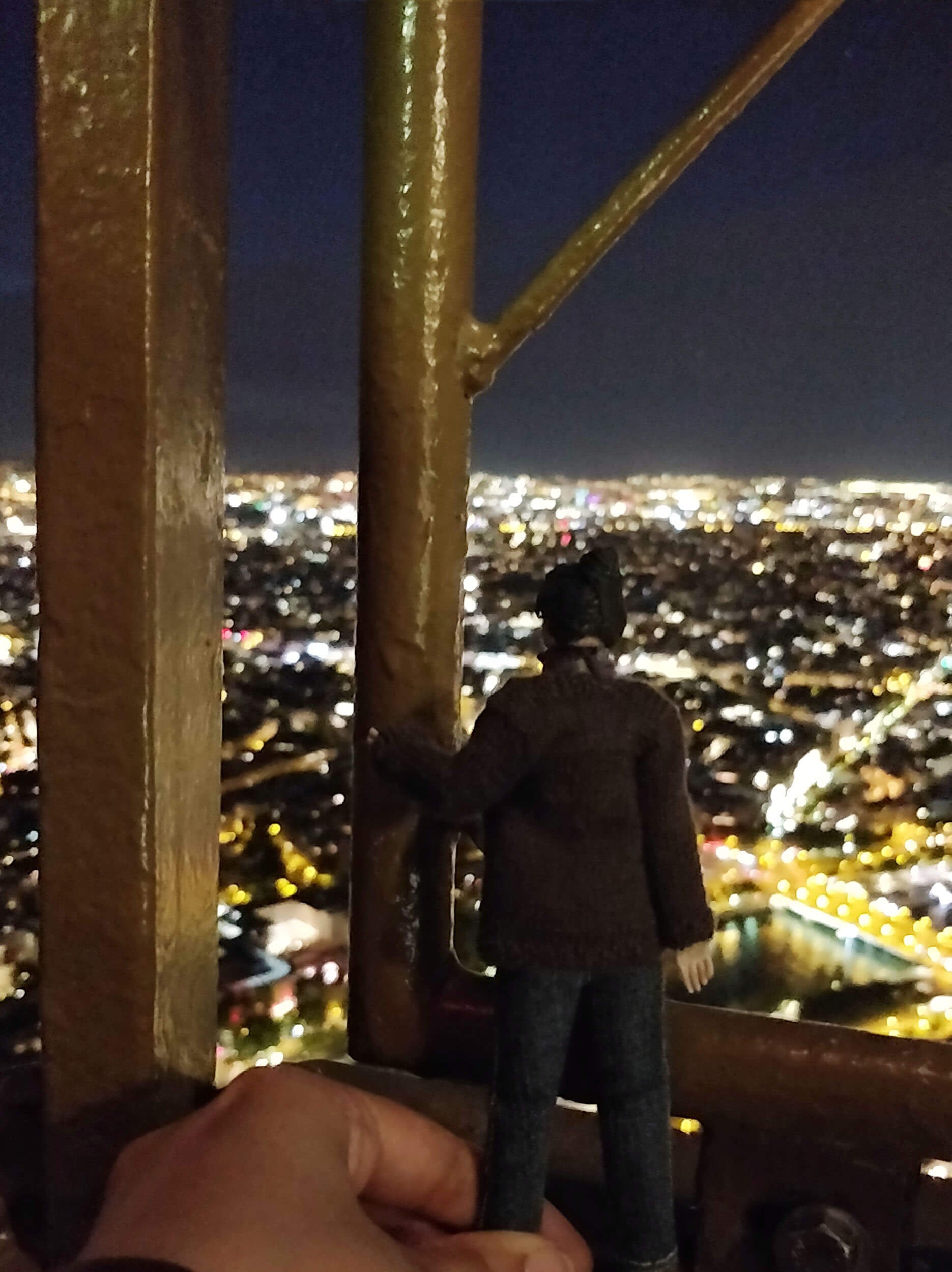 Little R visits the Eiffel Tower!
